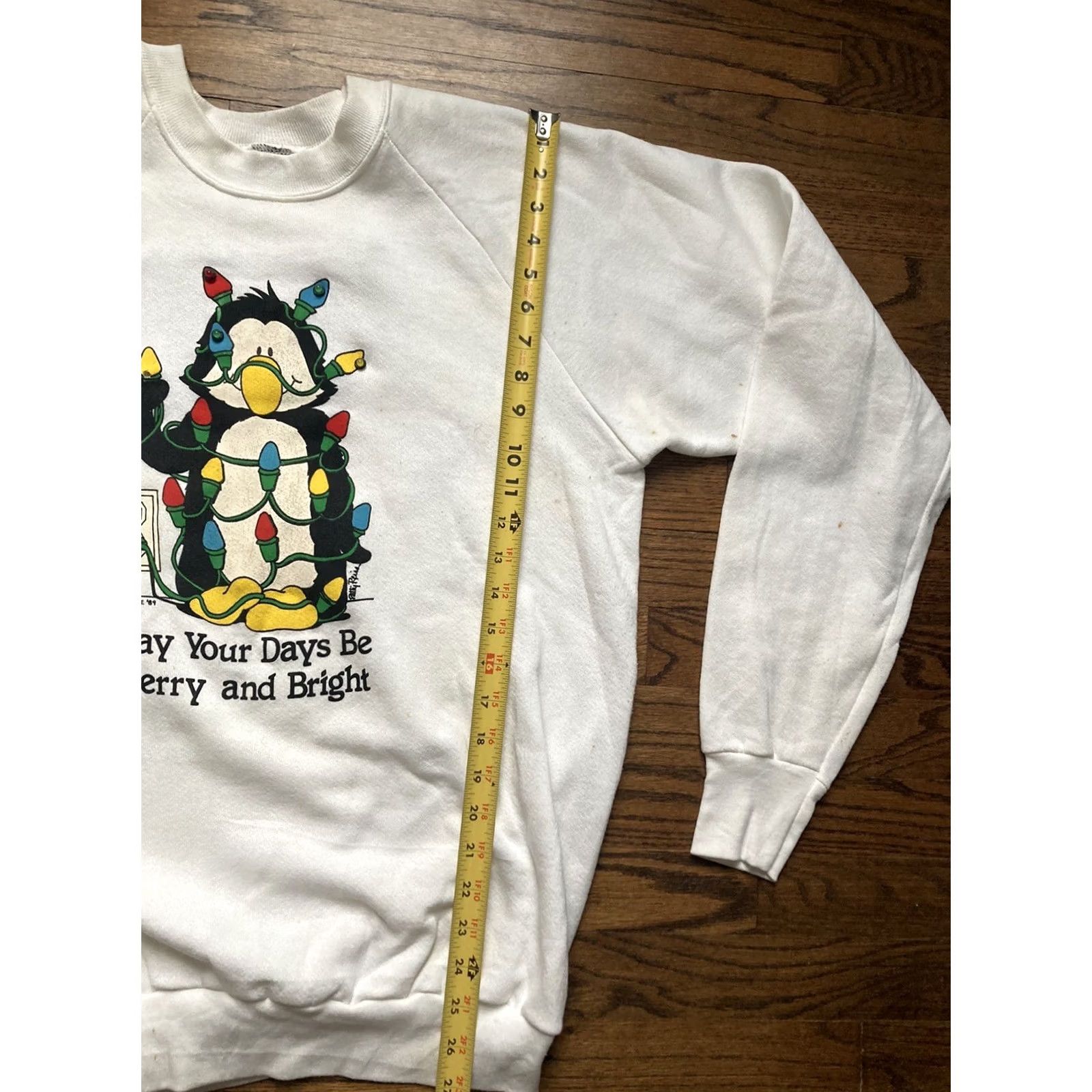 Vintage VINTAGE Light Up Christmas Sweatshirt L White 1980s Screen Stars Funny Penguins Xmas Size US L / EU 52-54 / 3 - 7 Thumbnail