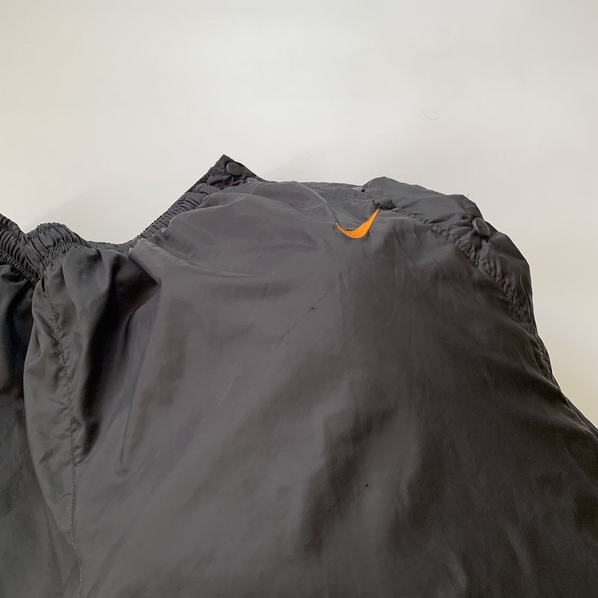 Other 90's NYLON NIKE BAGGY BUTTON TRACK PANTS Y2K SWOOSH LOGO Size US 38 / EU 54 - 11 Thumbnail