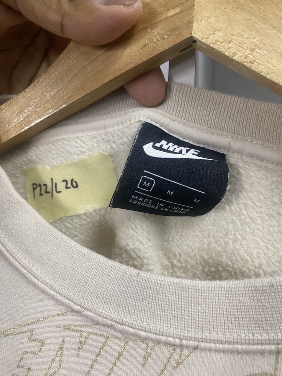 Nike Nike crop top OVP Size M / US 6-8 / IT 42-44 - 2 Thumbnail