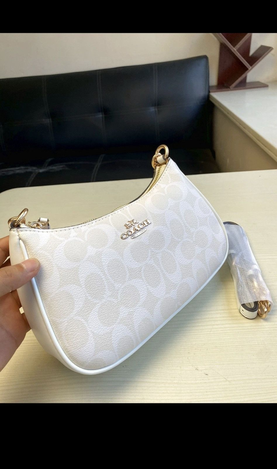 Coach Coach Teri 2-Way Shoulder Bag Leather Size ONE SIZE - 2 Thumbnail