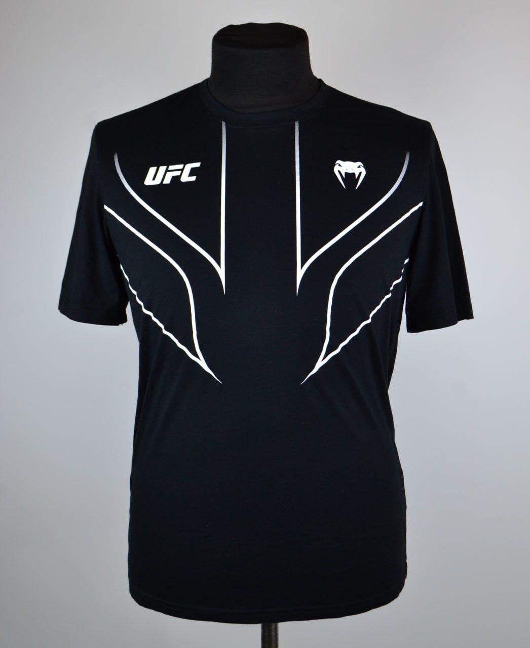 UFC Venum UFC Authentic Fight Week Short Sleeve T-Shirt Size M Size US M / EU 48-50 / 2 - 1 Thumbnail