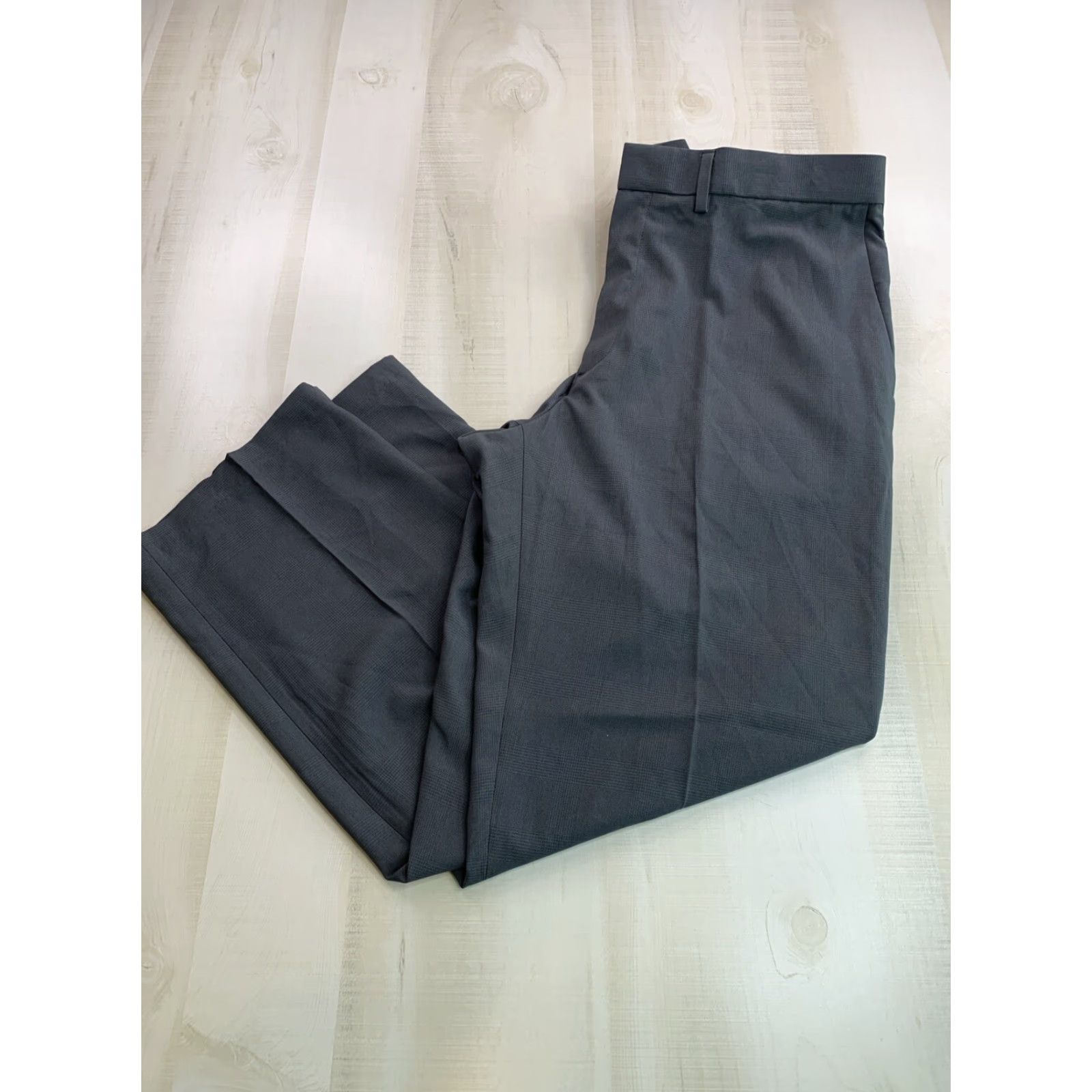 Haggar Haggar Dress Pants Men’s 38x29 Gray NWT-12352) Size US 38 / EU 54 - 4 Thumbnail