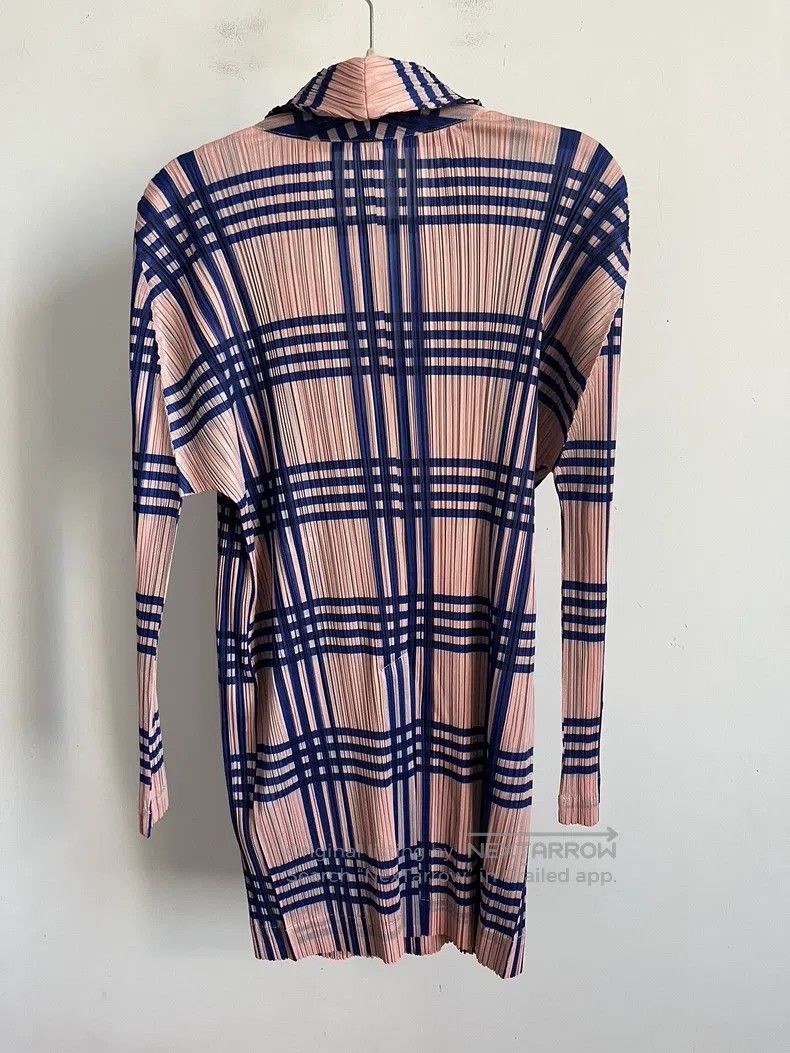 Issey Miyake Issey Miyake Pink Plaid Coat Size L / US 10 / IT 46 - 2 Thumbnail