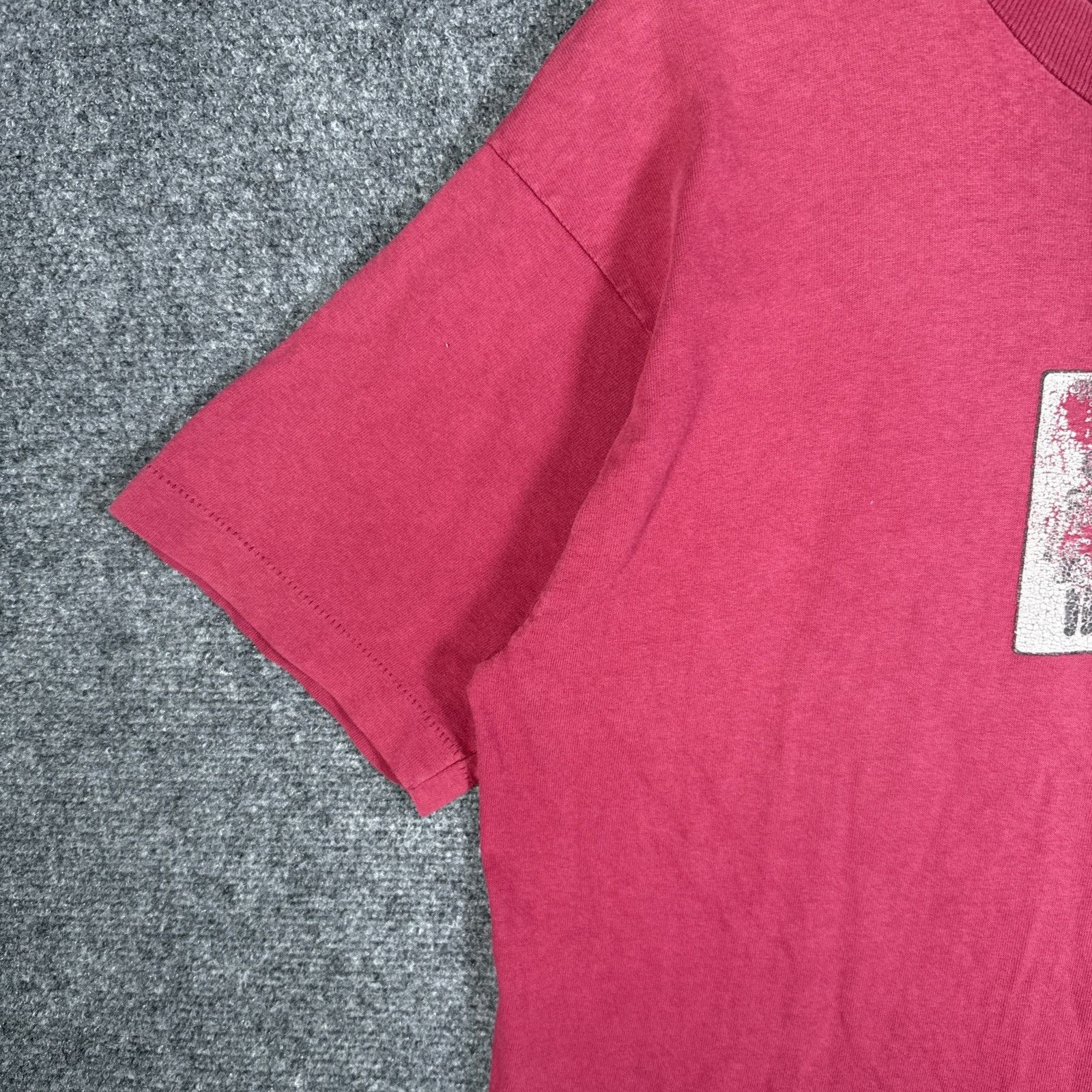 Blind Skateboards Vintage Bitch Skateboards Shirt Mens Large Red 90s USA Skate Size US L / EU 52-54 / 3 - 5 Thumbnail