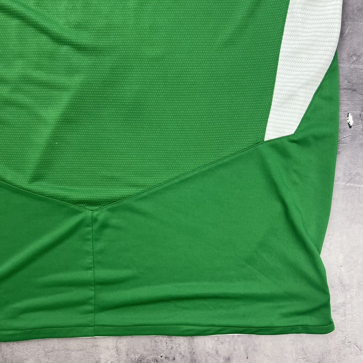 Umbro Rare! Ireland Umbro Soccer Jersey Shirt Vintage Size US XL / EU 56 / 4 - 23 Thumbnail