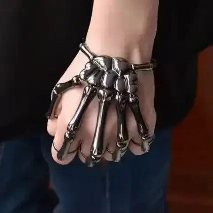 Jewelry × Vintage Hand Skull Skeleton Bracelet Size ONE SIZE - 3 Thumbnail