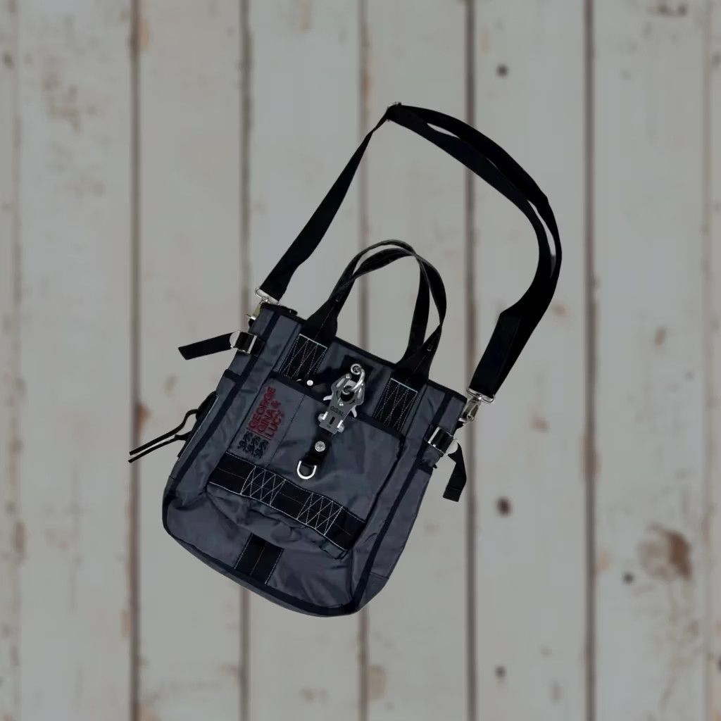 George Gina & Lucy VINTAGE George Gina & Lucy Shoulder Bag Little Sushi GGL Gray Double Handles Zip Pockets Size ONE SIZE - 1 Thumbnail
