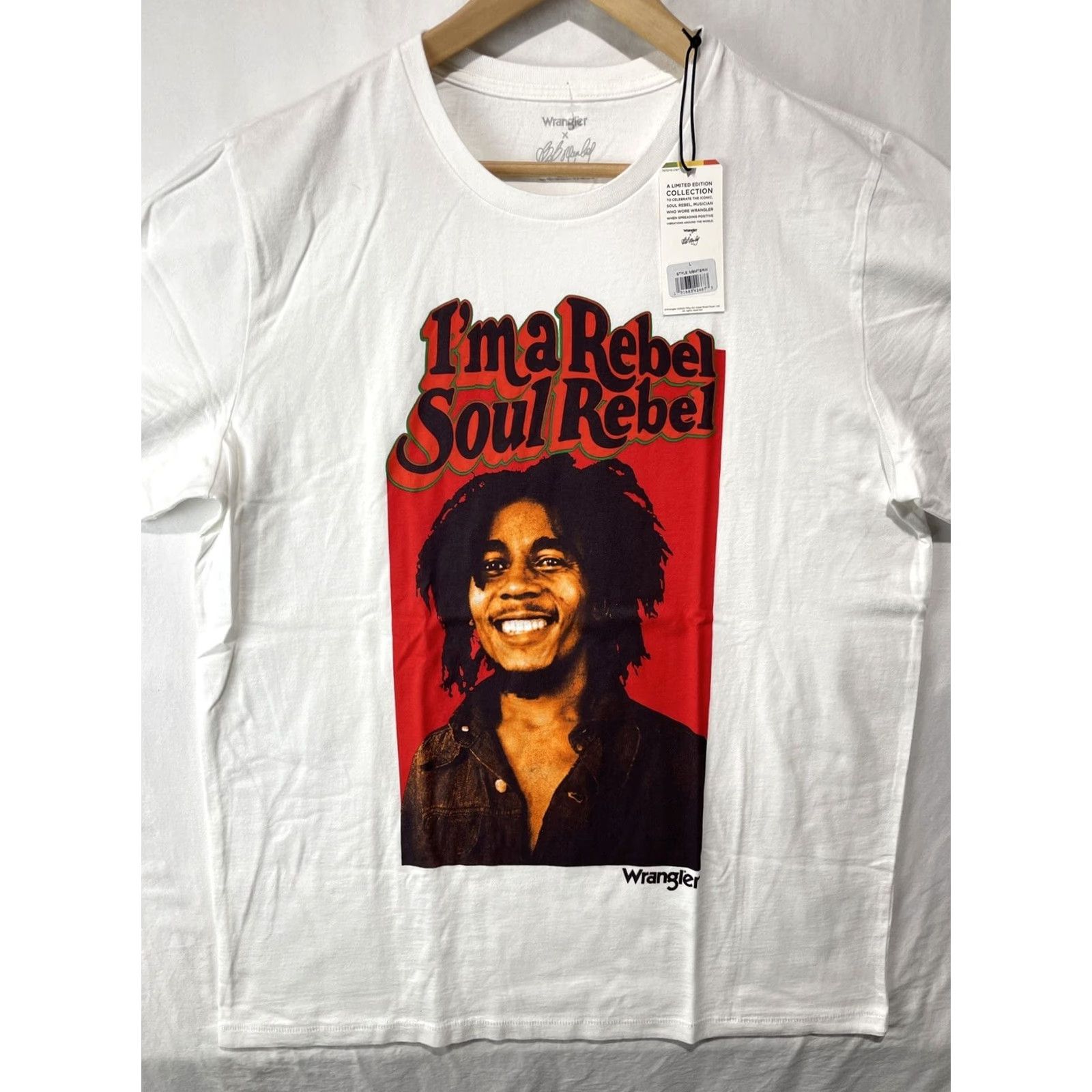 Wrangler Wrangler Shirt Mens Large White Bob Marley Im A Soul Rebel Short Sleeve Tee Size US L / EU 52-54 / 3 - 2 Thumbnail