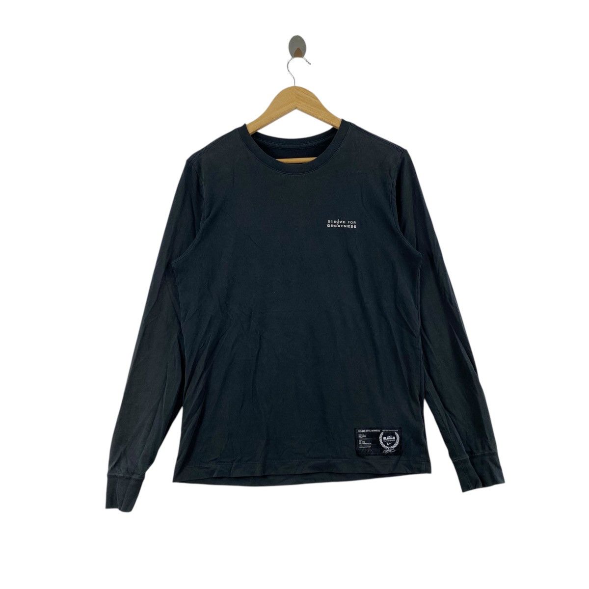 Nike × Vintage Vintage NIKE x LEBRON JAMES Signature Collection Tee Shirt Size US M / EU 48-50 / 2 - 3 Thumbnail