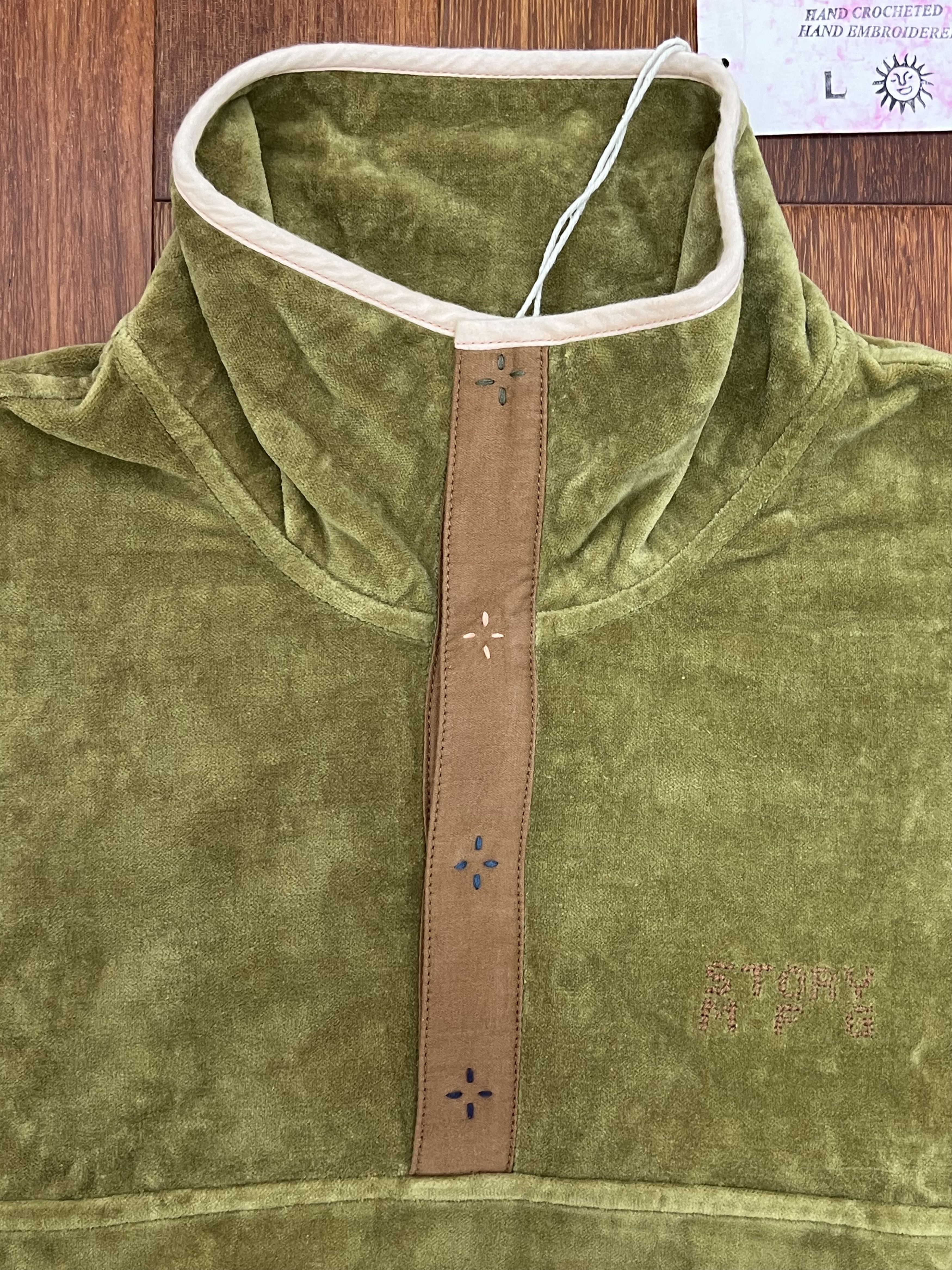 Story Mfg. 💚 Story Mfg Store Exclusive Sage Tea Velvet Polite Pullover Size US L / EU 52-54 / 3 - 6 Thumbnail