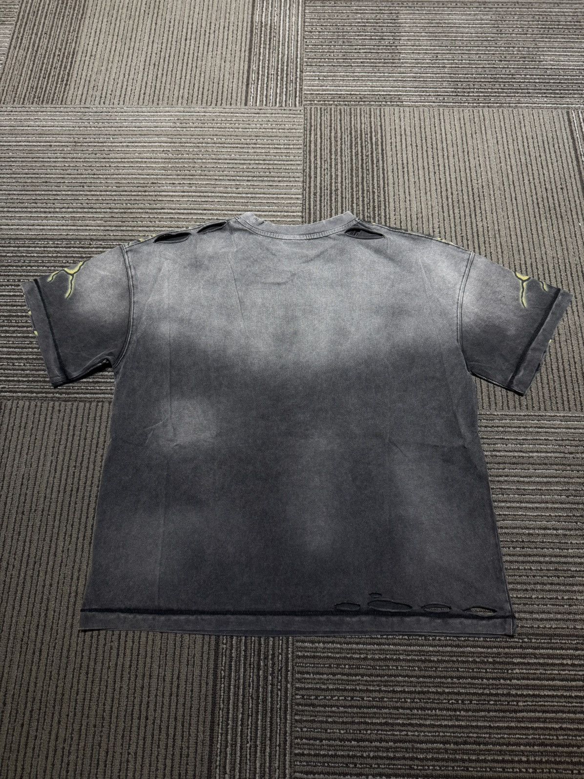 Vale VALE Hands of God Tee - XLARGE Size US XL / EU 56 / 4 - 4 Thumbnail