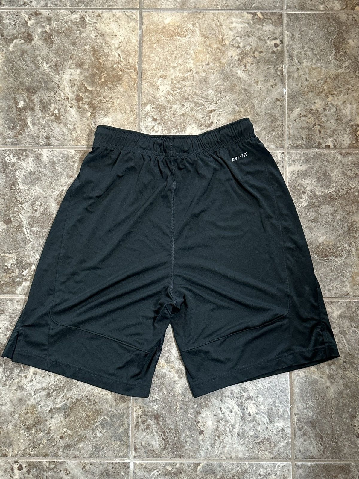 Nike Nike Dri-FIT Black Training Shorts Size M Size US 32 / EU 48 - 2 Thumbnail