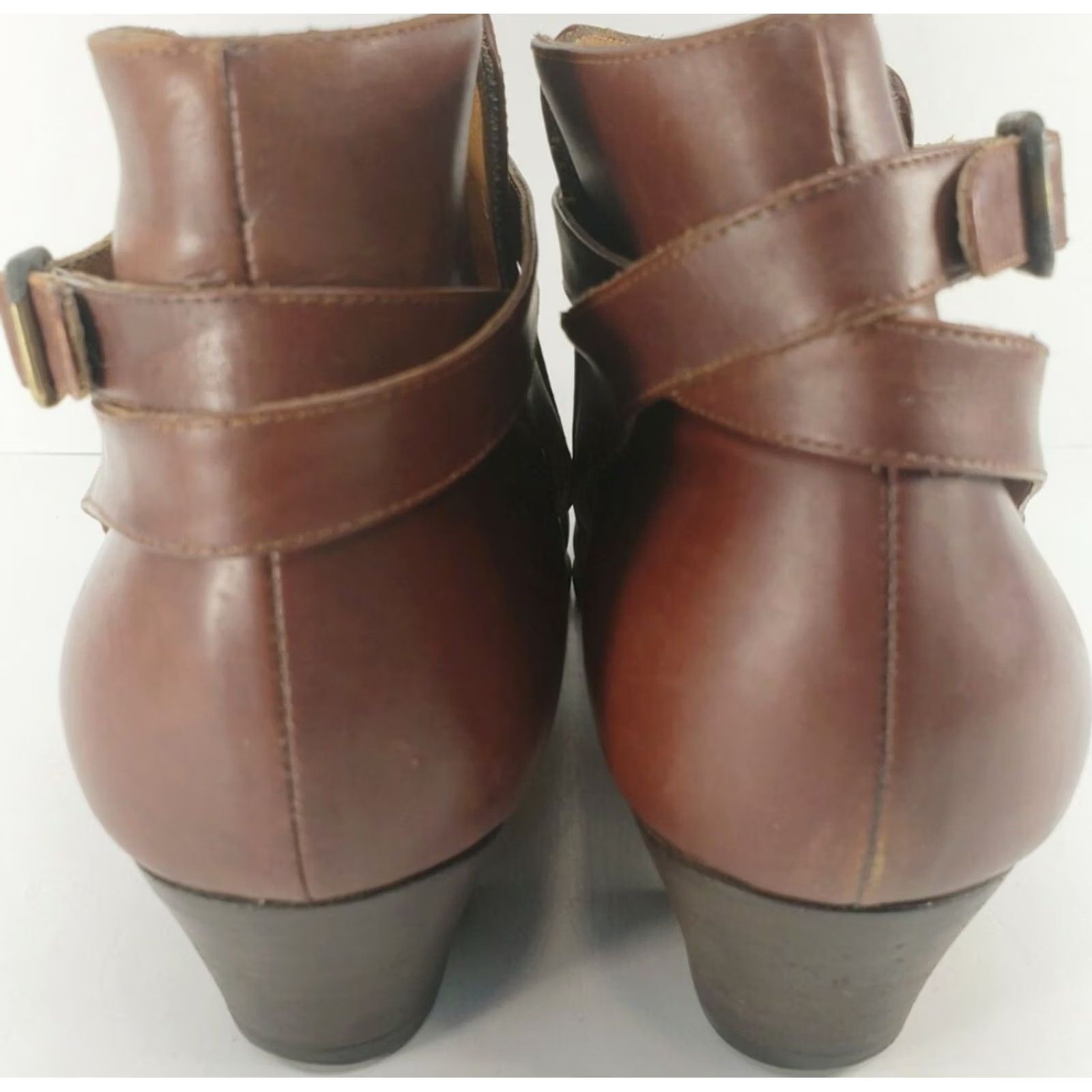 Ralph Lauren Ralph Lauren Brown Leather Buckle Ankle Bootie Heels Women 6B Bootie Block Heel Leather Lining Zip Knee? No Size US 6 / IT 36 - 6 Thumbnail