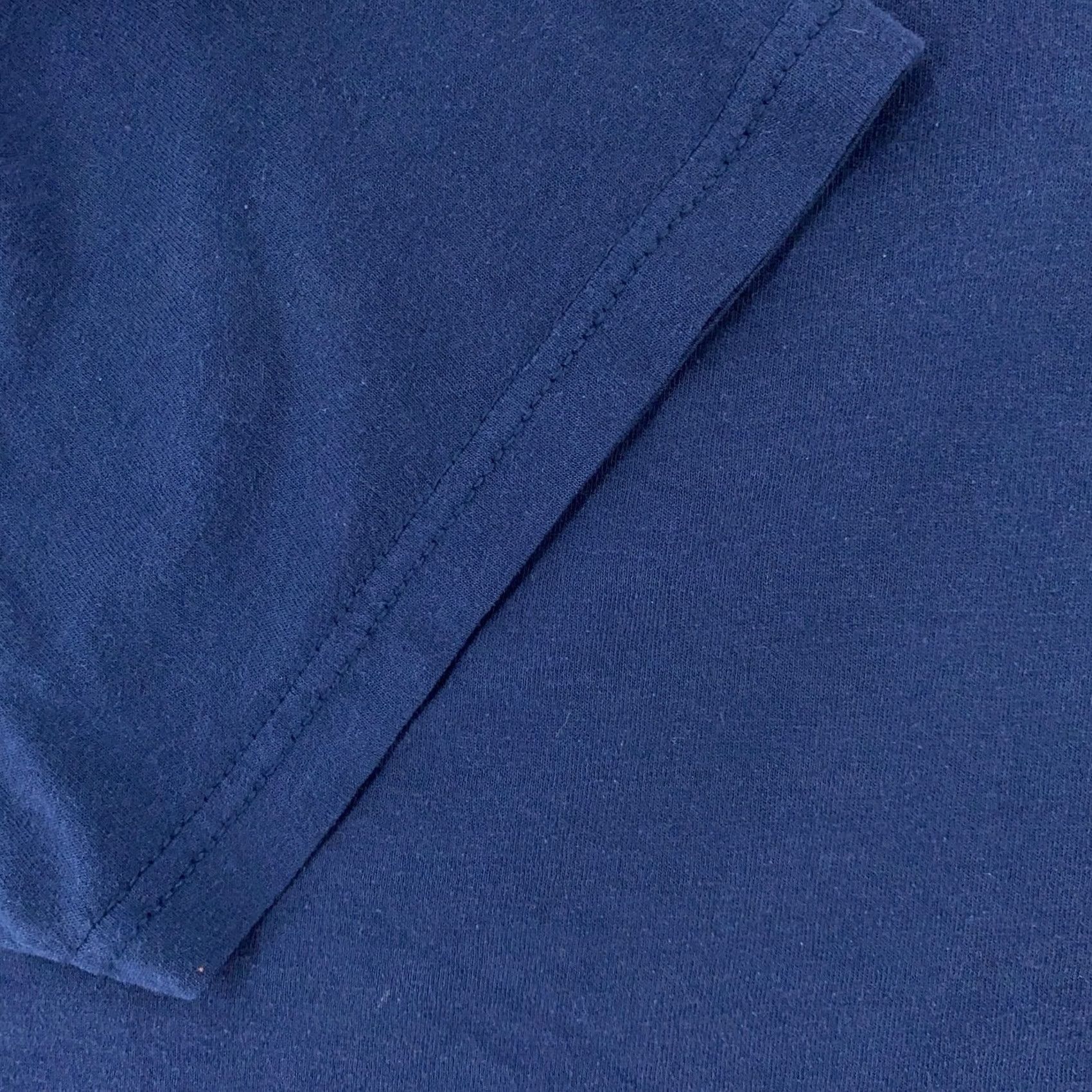 Fruit Of The Loom Vintage Fruit of the Loom Navy Blue Pocket T-Shirt Mens L/XL Crew Neck Short Sleeve Cotton Blend Solid with Pocket Size US L / EU 52-54 / 3 - 3 Thumbnail