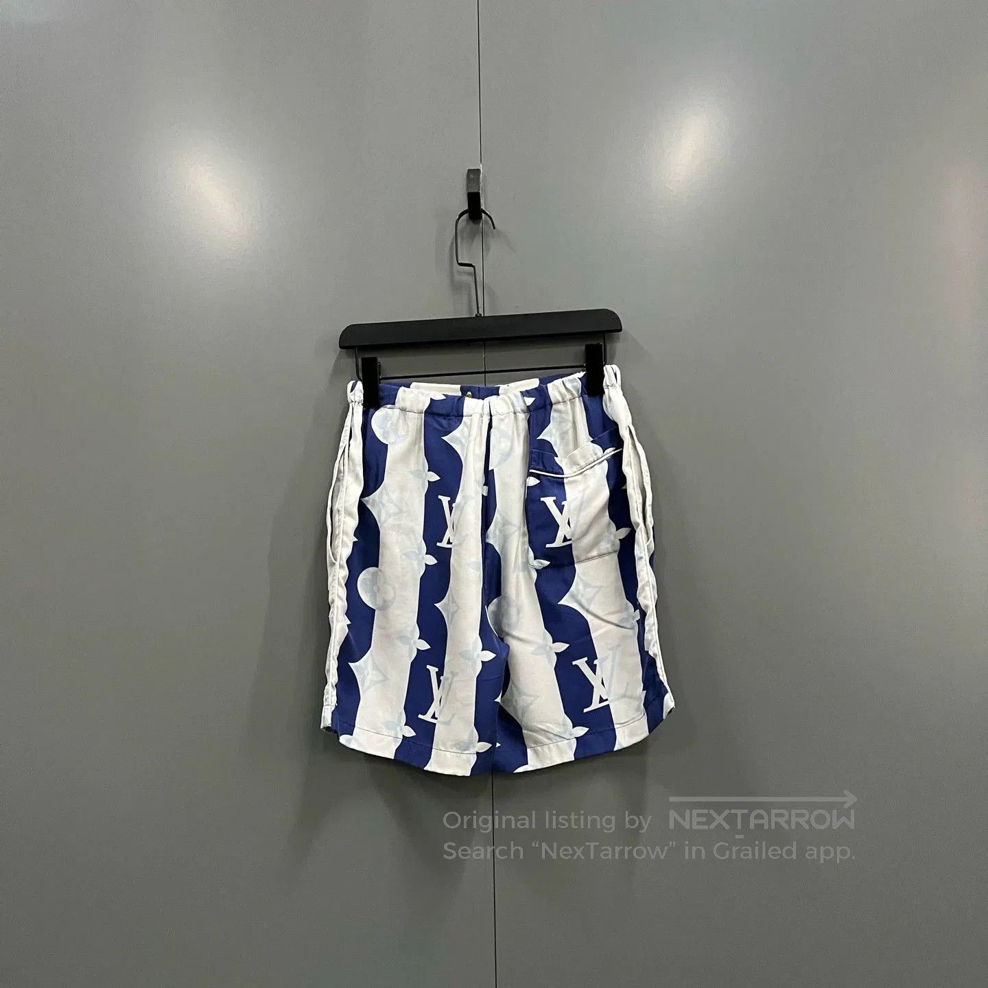 Louis Vuitton Louis Vuitton Blue White Stripe Monogram Silk Shorts. Size 35" - 2 Thumbnail