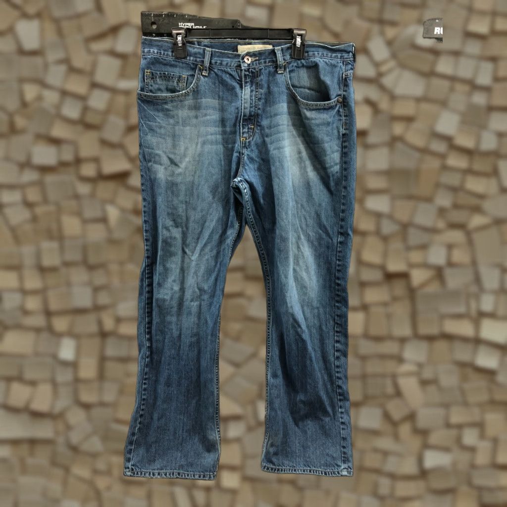 Wrangler Wrangler Jeans Relaxed Straight 36x30 Mens Blue 5-Pocket Denim Belt Loops Regular Vintage: No (remove N/A) Size US 36 / EU 52 - 1 Thumbnail