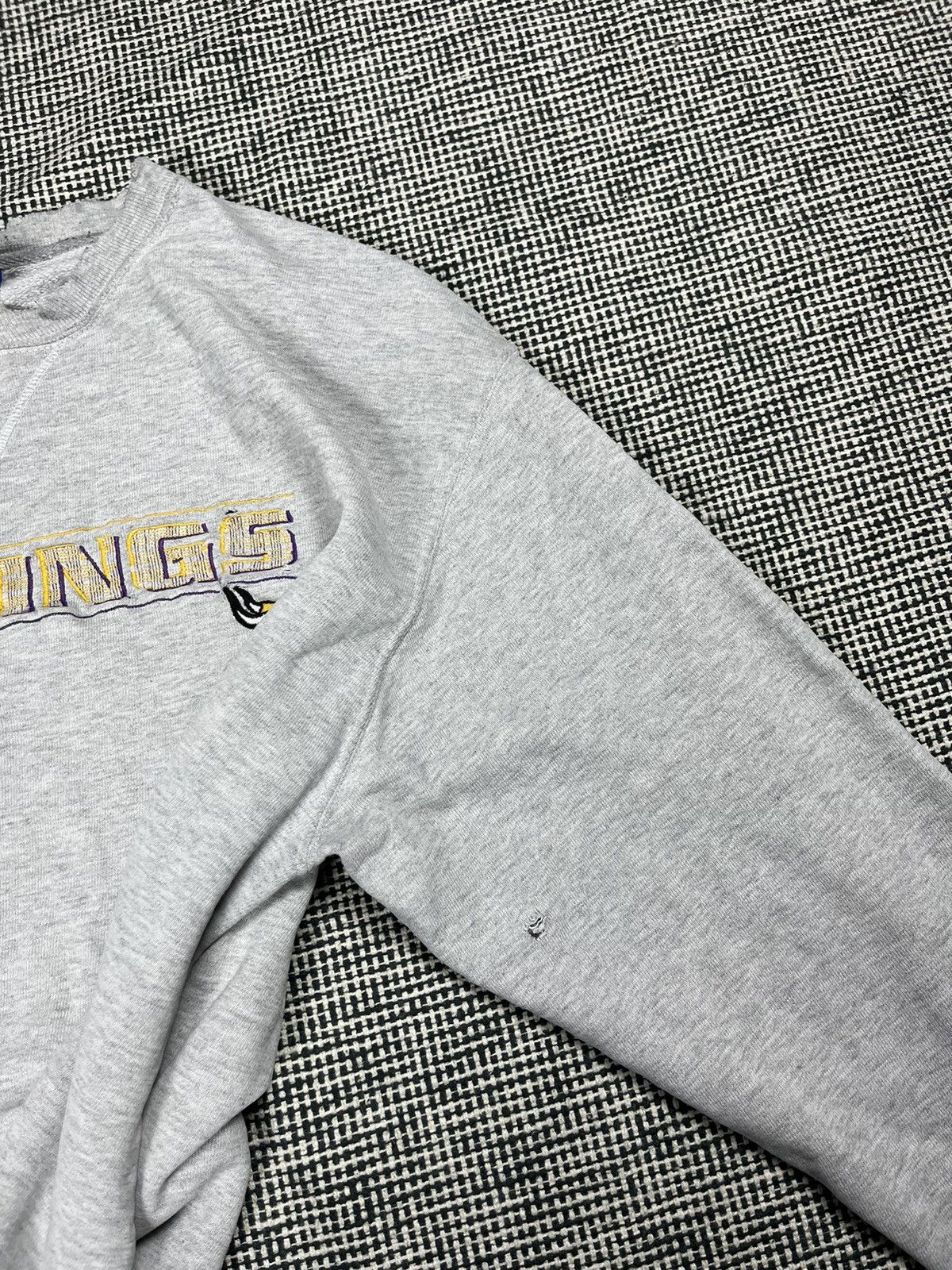 NFL × Vintage trashed vintage Minnesota Vikings champion sweatshirt Size US L / EU 52-54 / 3 - 6 Thumbnail