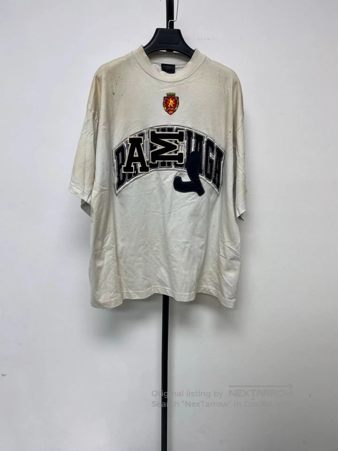 Balenciaga Balenciaga Letter Embroidery Badge T-shirt. Size US L / EU 52-54 / 3 - 1 Thumbnail