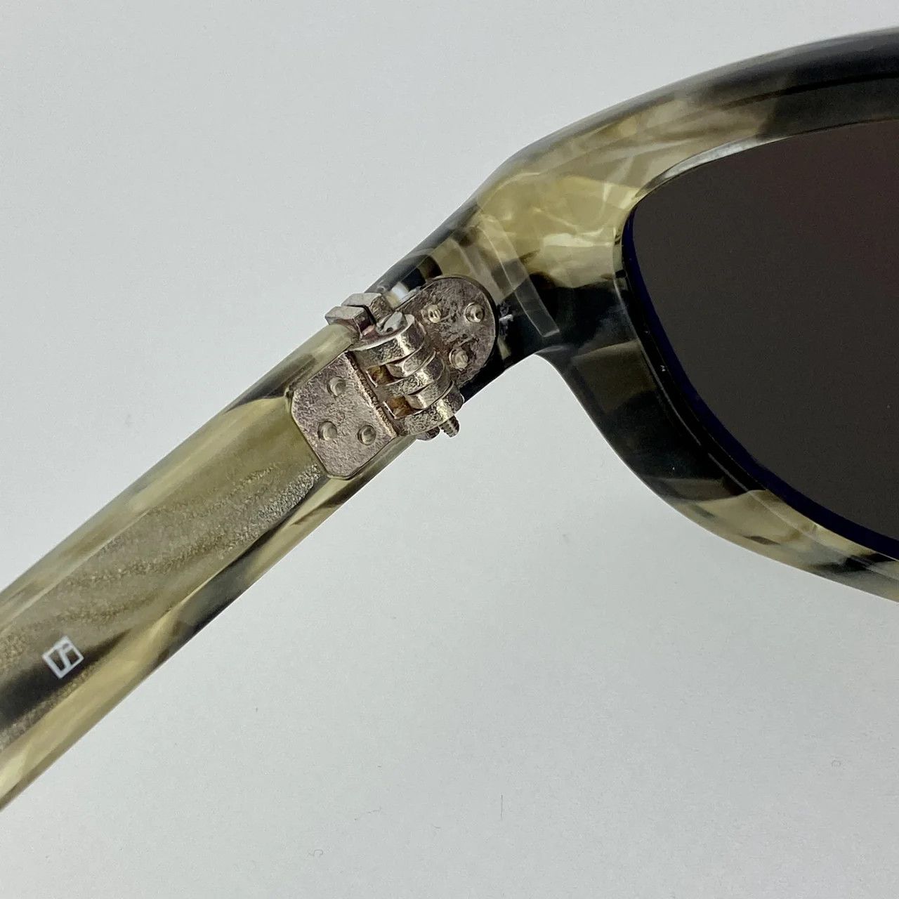 Ann Demeulemeester Ann Demeulemeester Sunglasses Cat Eye Tortoise and Brown Size ONE SIZE - 4 Thumbnail