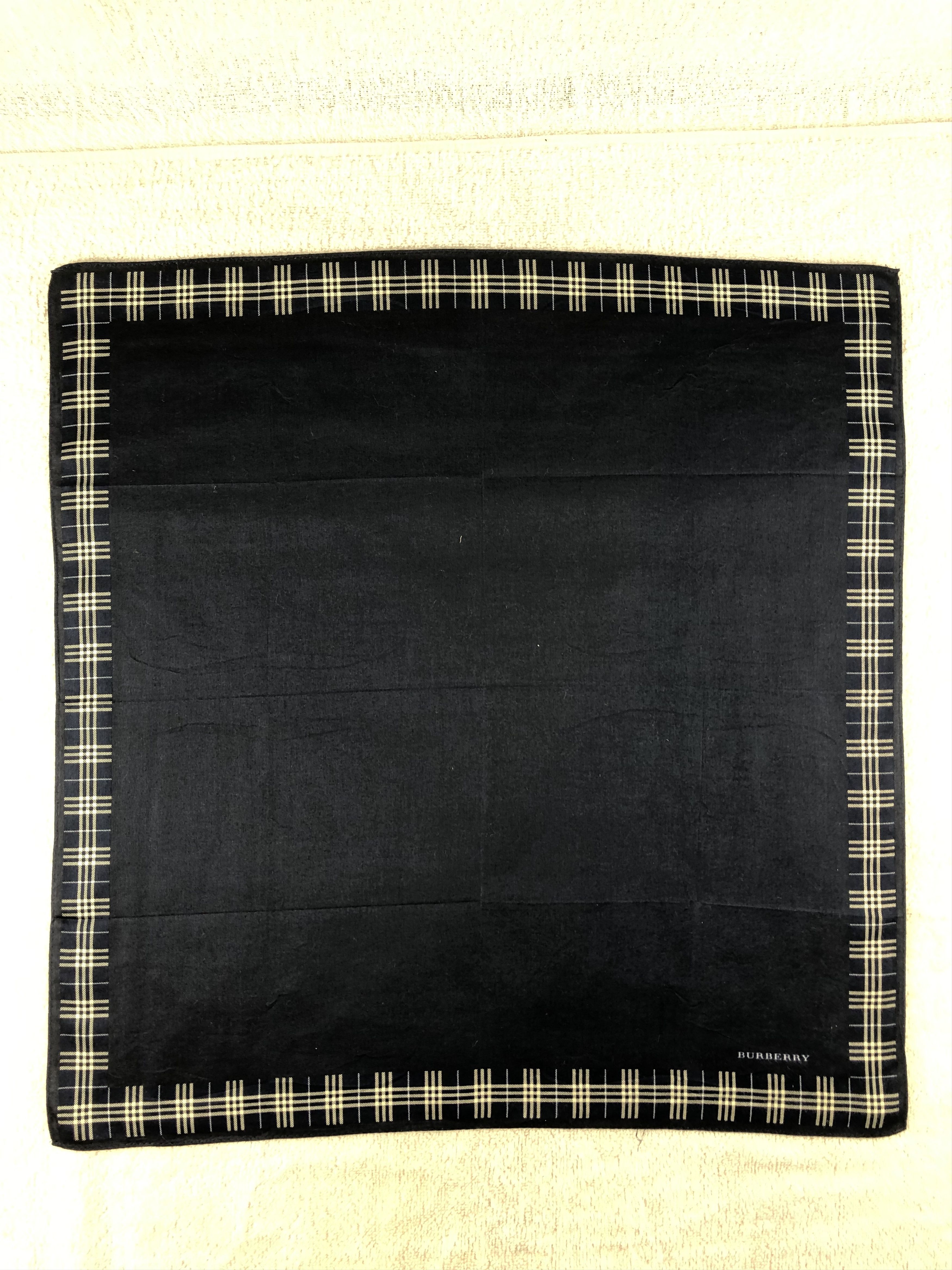 Burberry Burberry Handkerchief / Bandana / Neckerchief Size ONE SIZE - 3 Thumbnail