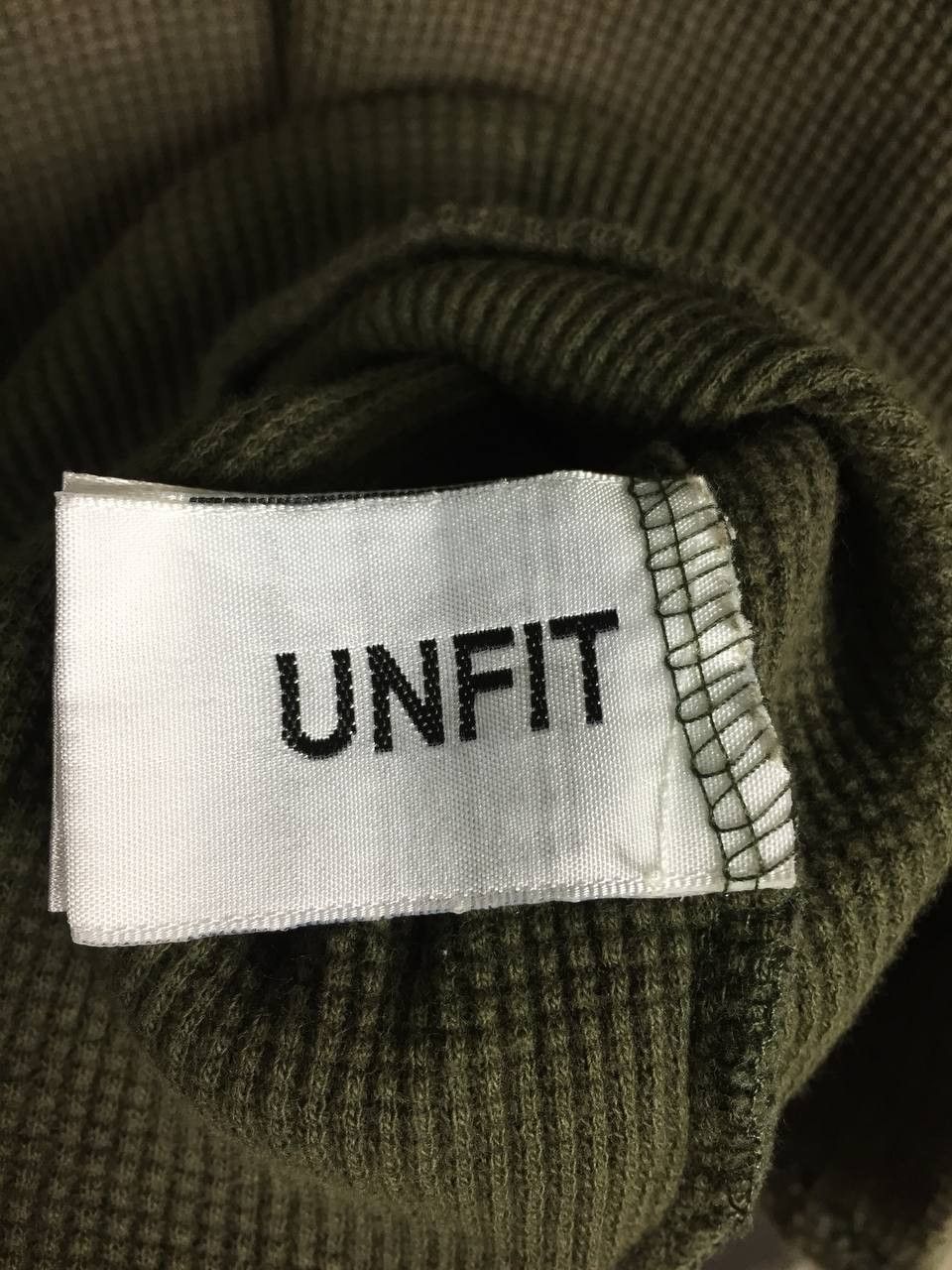 Japanese Brand Distressed UNFIT Waffle Henley Neck Tee Size US L / EU 52-54 / 3 - 12 Thumbnail