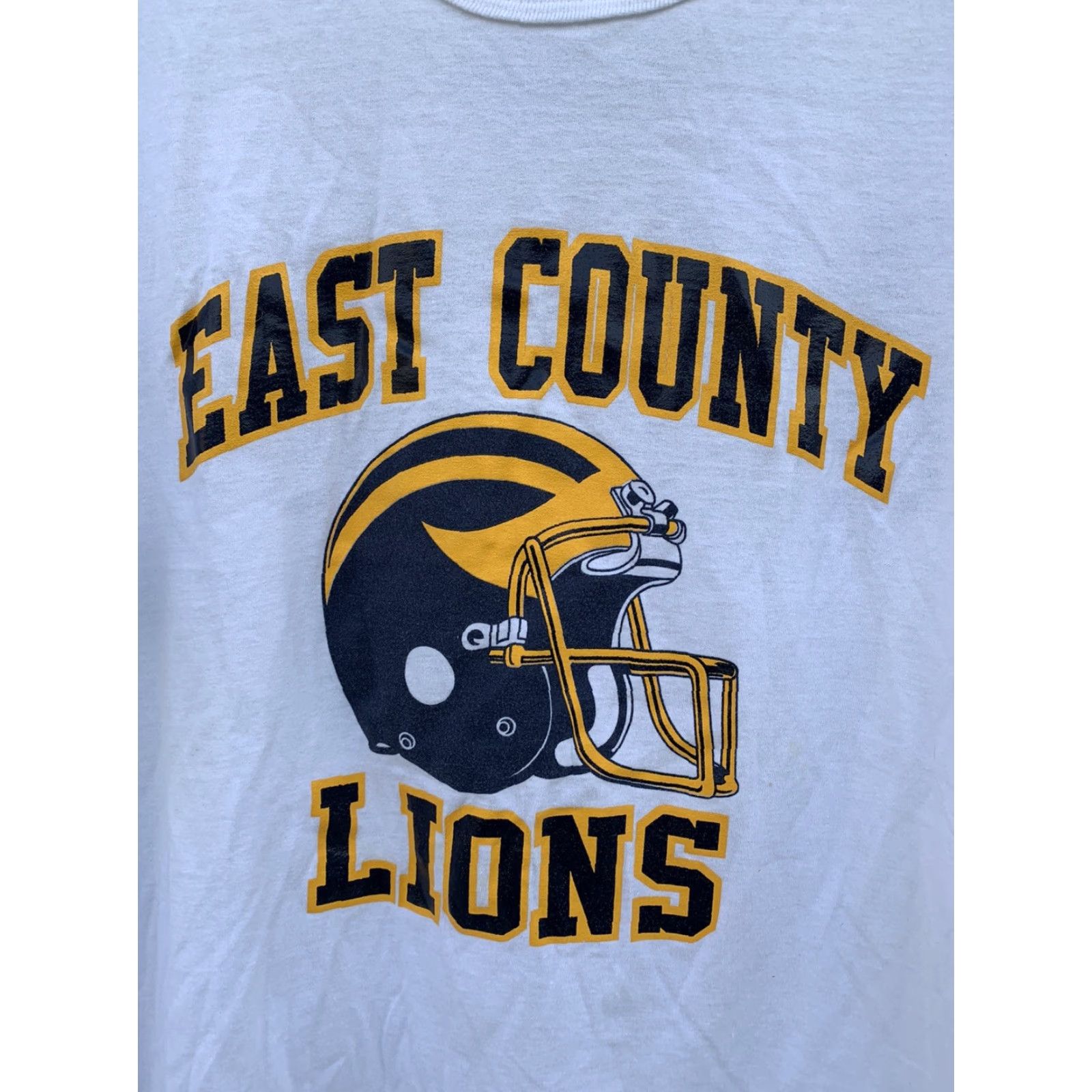 Russell Athletic VINTAGE Russell Athletic The Tradition Continues T-Shirt White 80s 90s Sports Mens XL Graphic Print Football Helmet USA Size US XL / EU 56 / 4 - 4 Thumbnail