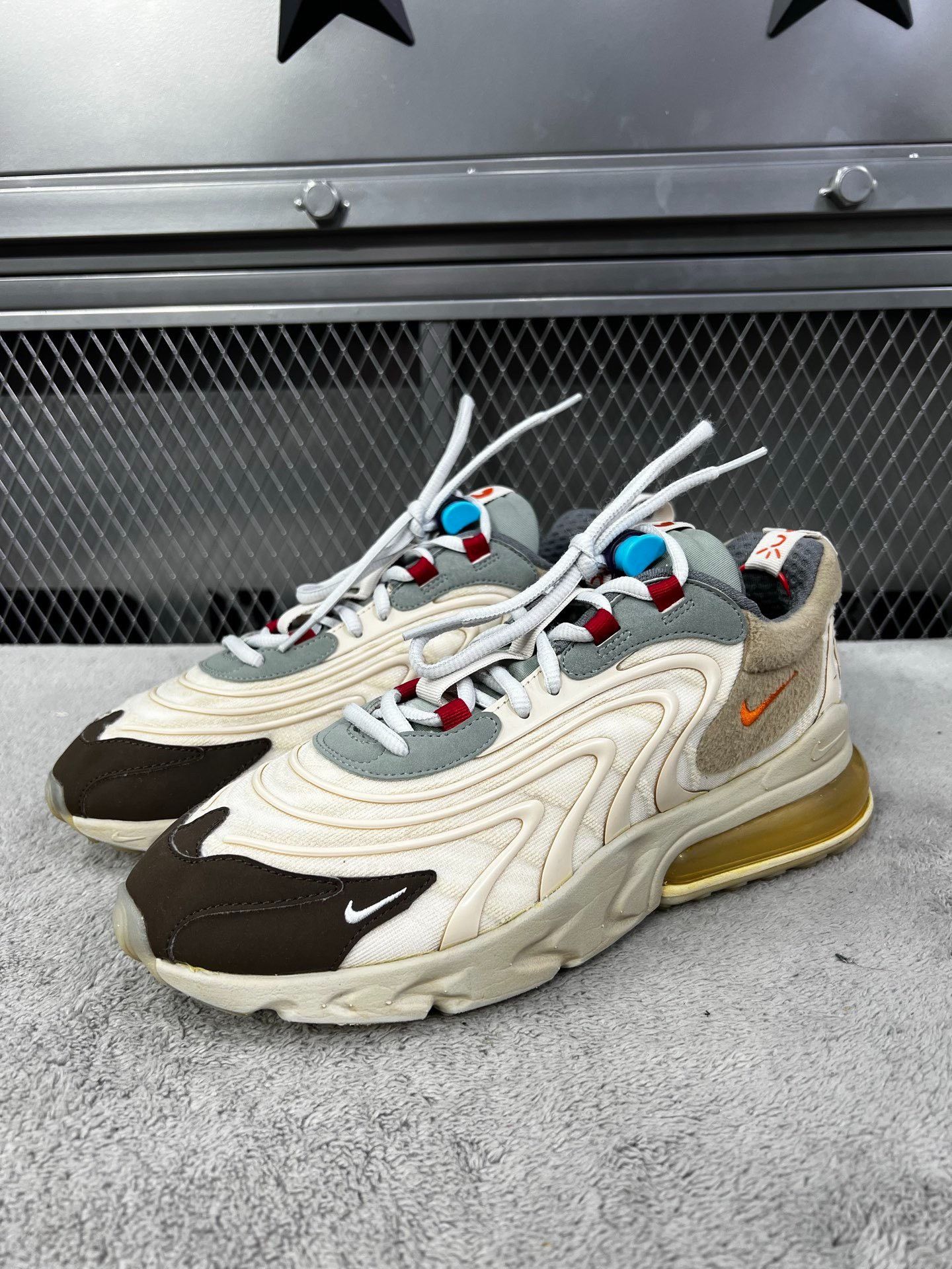 Nike Nike MAX 2 Yellow Lowtop Sneakers 42 Men Size US 9 / EU 42 - 1 Thumbnail