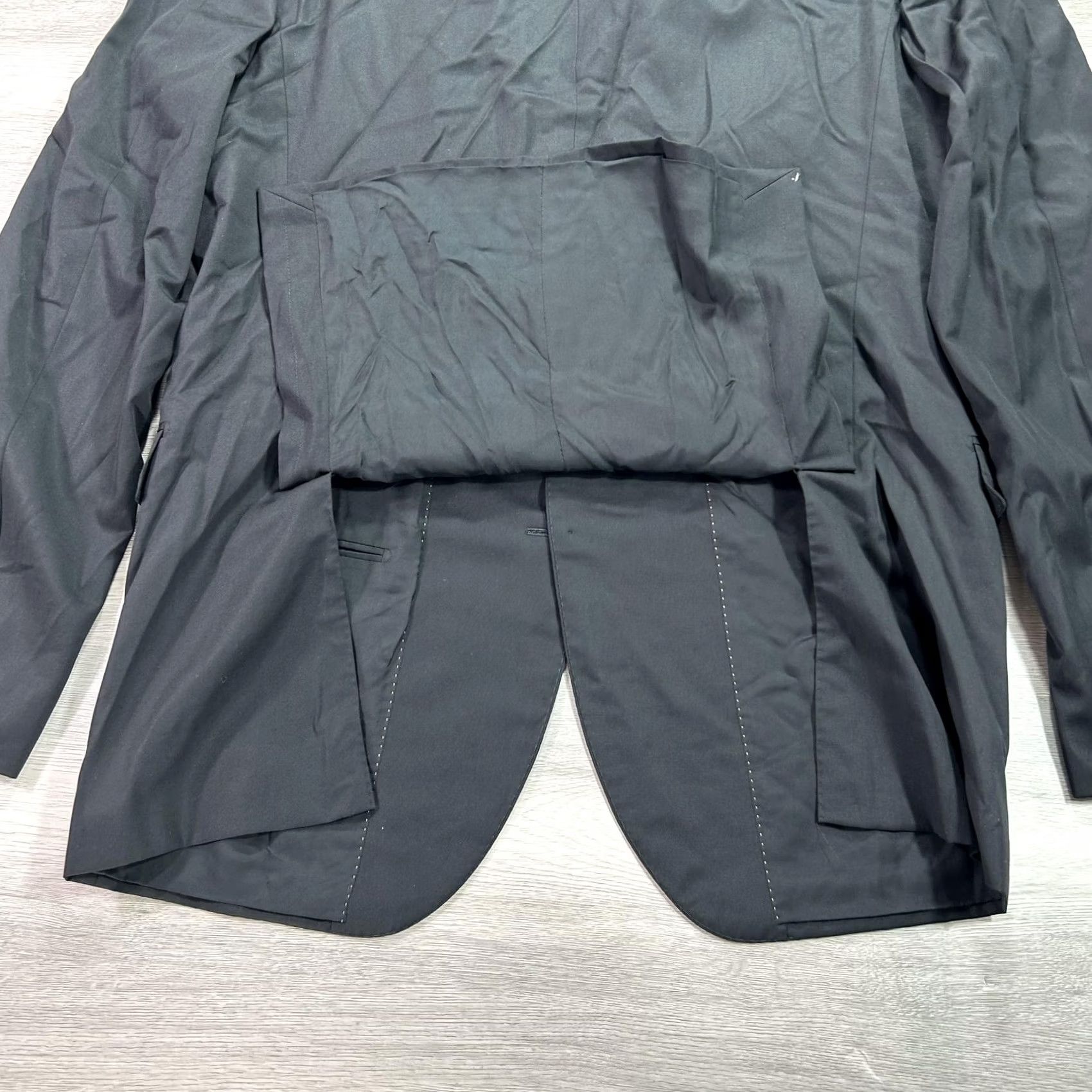 Hugo Boss VINTAGE BOSS Hugo Boss Blazer Mens 42L Black Virgin Wool Made in Slovakia Selection Tailored Line 2 Button Notch Lapel Wool Jacket Coat Mens Size 42R - 5 Thumbnail