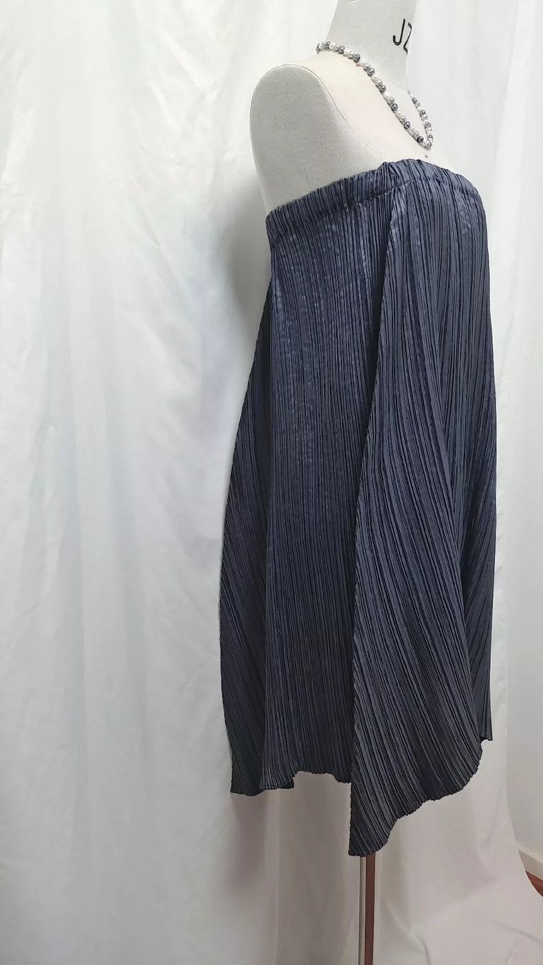 Issey Miyake Issey Miyake size:L Grey main line glossy fishfin skirt Size 22" - 4 Thumbnail