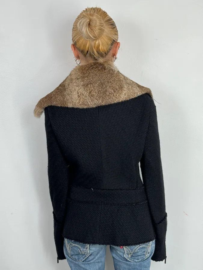 Just Cavalli AW2005 Cavalli Rabbit Fur Collar Asymmetrical Black Wool Jacket Size M / US 6-8 / IT 42-44 - 3 Thumbnail