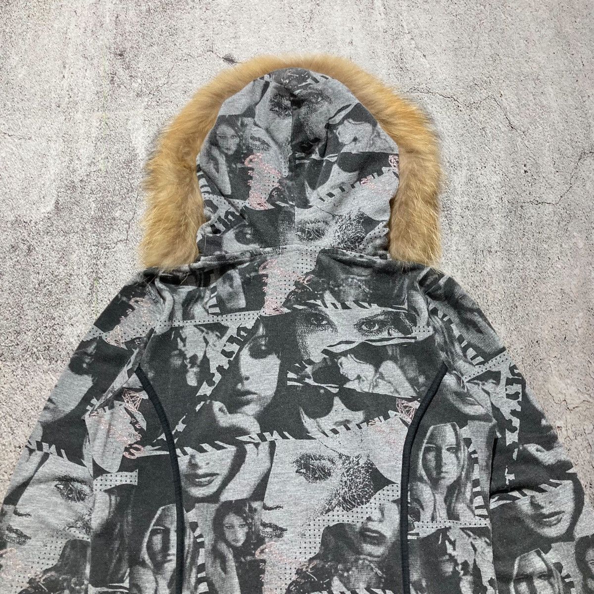 Japanese Brand 2000s Colza Girl Glamorous Aop Ziphoodie Beauty Beast Lgb Size US M / EU 48-50 / 2 - 10 Thumbnail