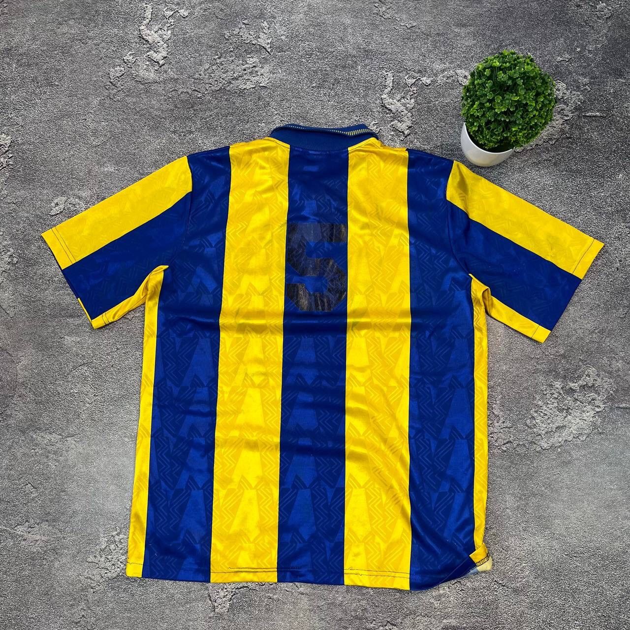 Umbro Vintage Umbro University High Soccer Football Shirt Jersey Size US L / EU 52-54 / 3 - 7 Thumbnail