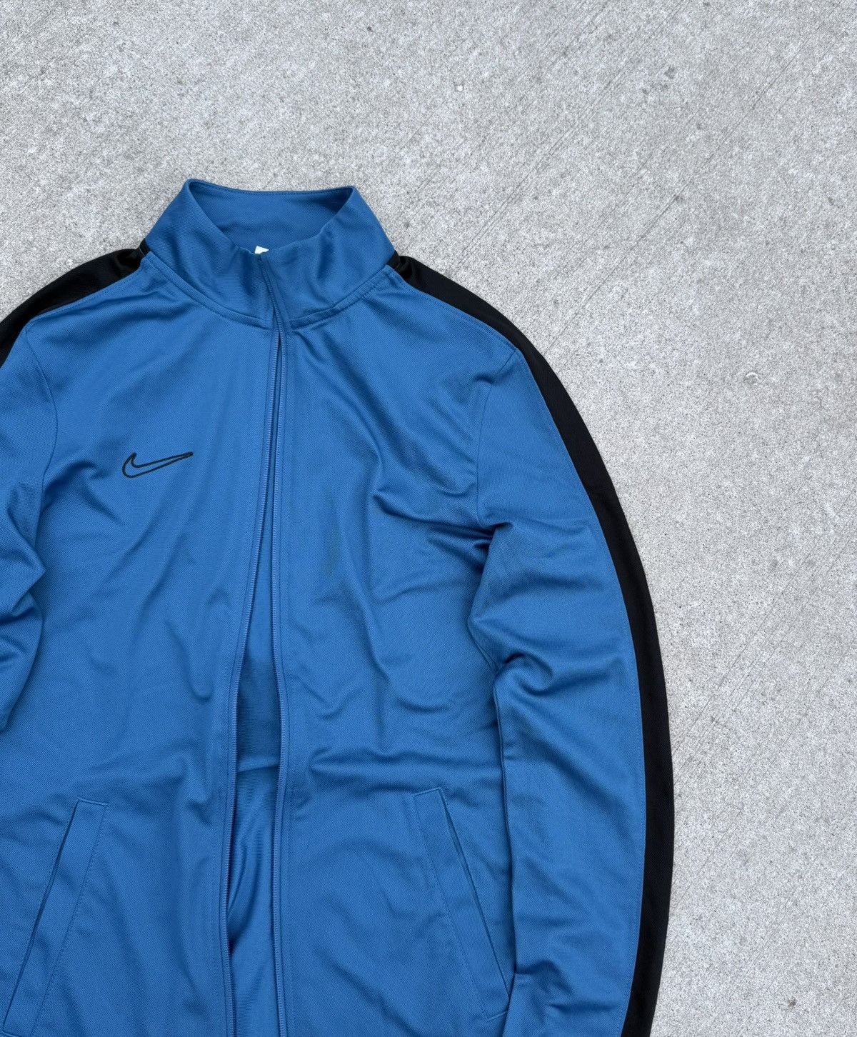 Other Nike Y2K streetwear / sportswear zip jacket Size US S / EU 44-46 / 1 - 3 Thumbnail