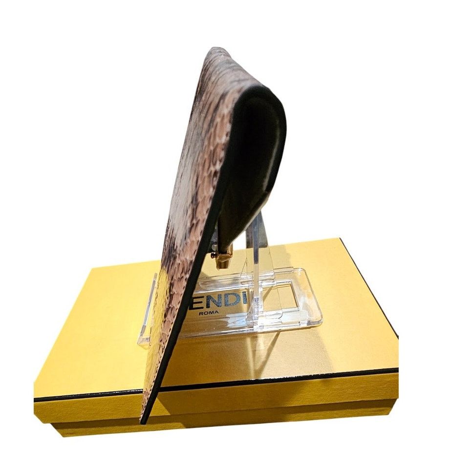 Fendi Fendi FF Busta 2023 snakeskin/python clutch Size ONE SIZE - 8 Thumbnail