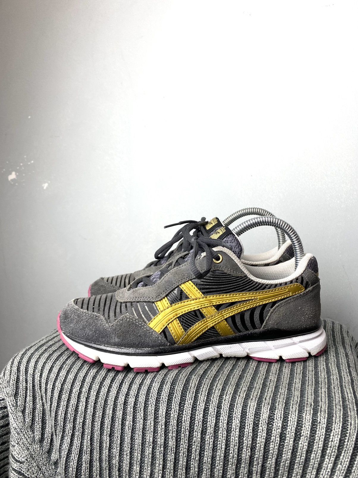 Asics Onitsuka Tiger ASICS Low Top Sneakers Kiko Kostadinov Size US 6 / IT 36 - 3 Thumbnail