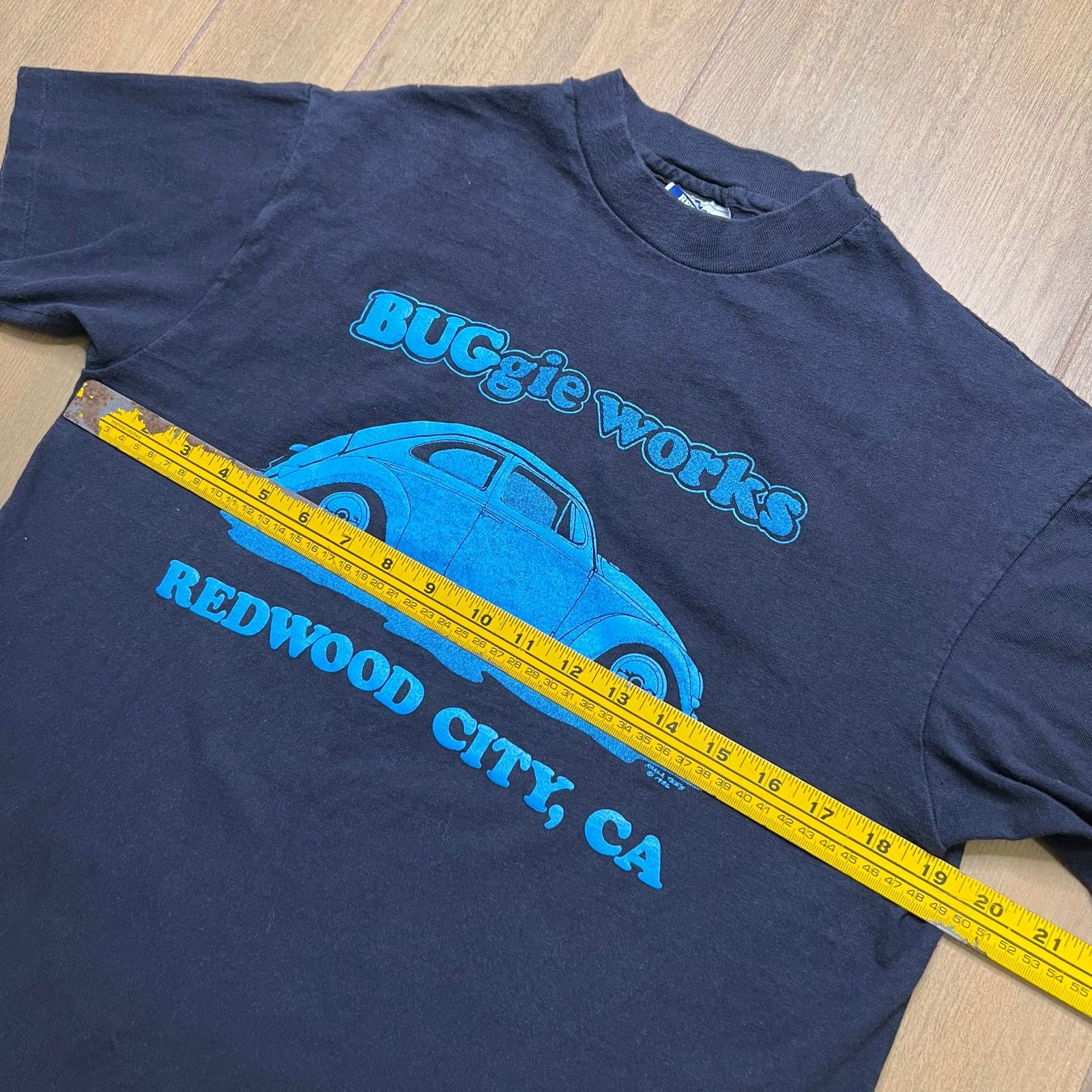 Hanes Vintage 80s Buggy Works VW Beetle T Shirt Redwood City CA L Size US L / EU 52-54 / 3 - 7 Thumbnail
