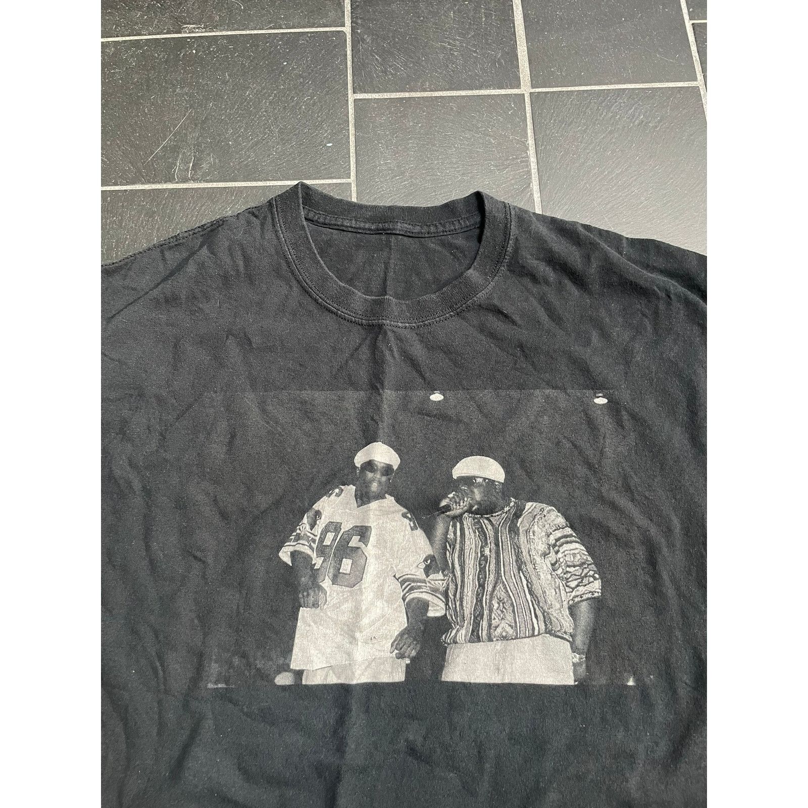 Other Diddy Biggie P Diddy B.I.G Graphic Tee Size Medium Size US M / EU 48-50 / 2 - 2 Thumbnail