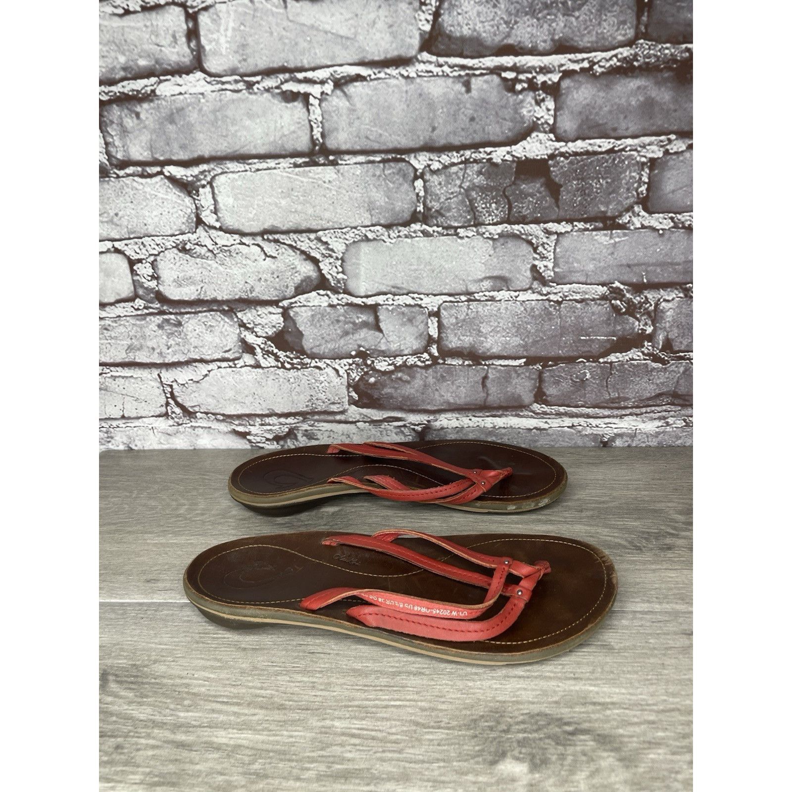 Olukai Olukai U'I-W Red Leather Thong FlipFlop Casual Slide Sandals Size US 8 / IT 38 - 12 Thumbnail