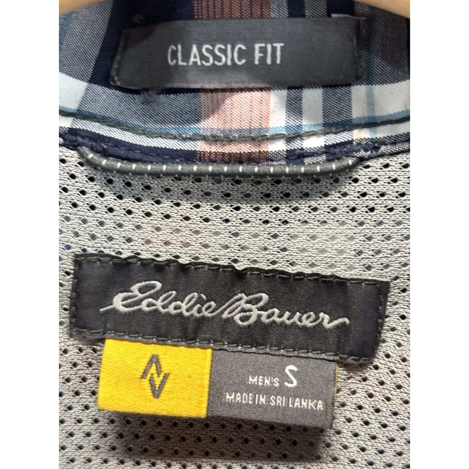 Eddie Bauer VINTAGE Eddie Bauer Travex Long Sleeve Button Shirt Men's S Small Hiking Navy Orange Plaid Button-Up Size US S / EU 44-46 / 1 - 5 Thumbnail