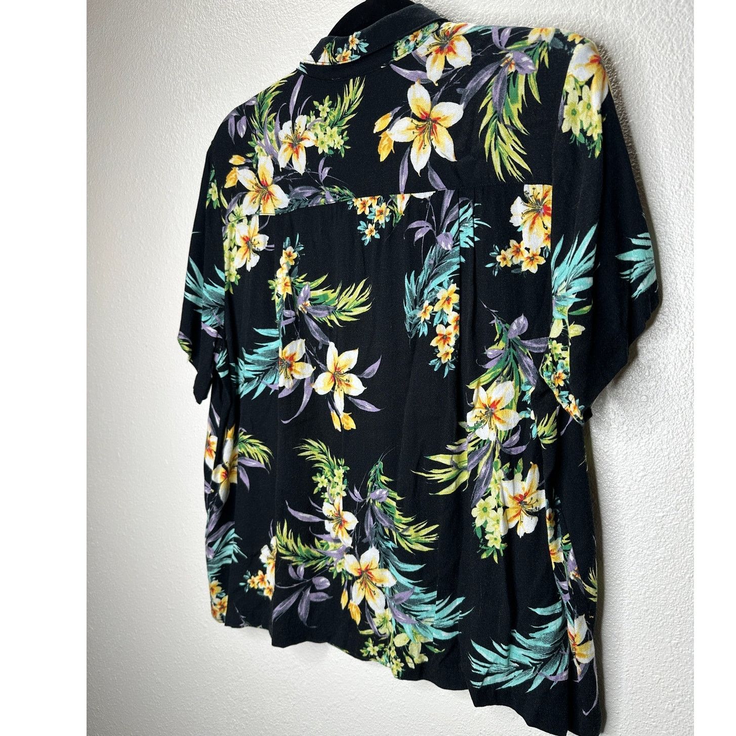Other Lovestitch Black Multi Short Sleeve Collared Button Shirt L Size L / US 10 / IT 46 - 6 Thumbnail