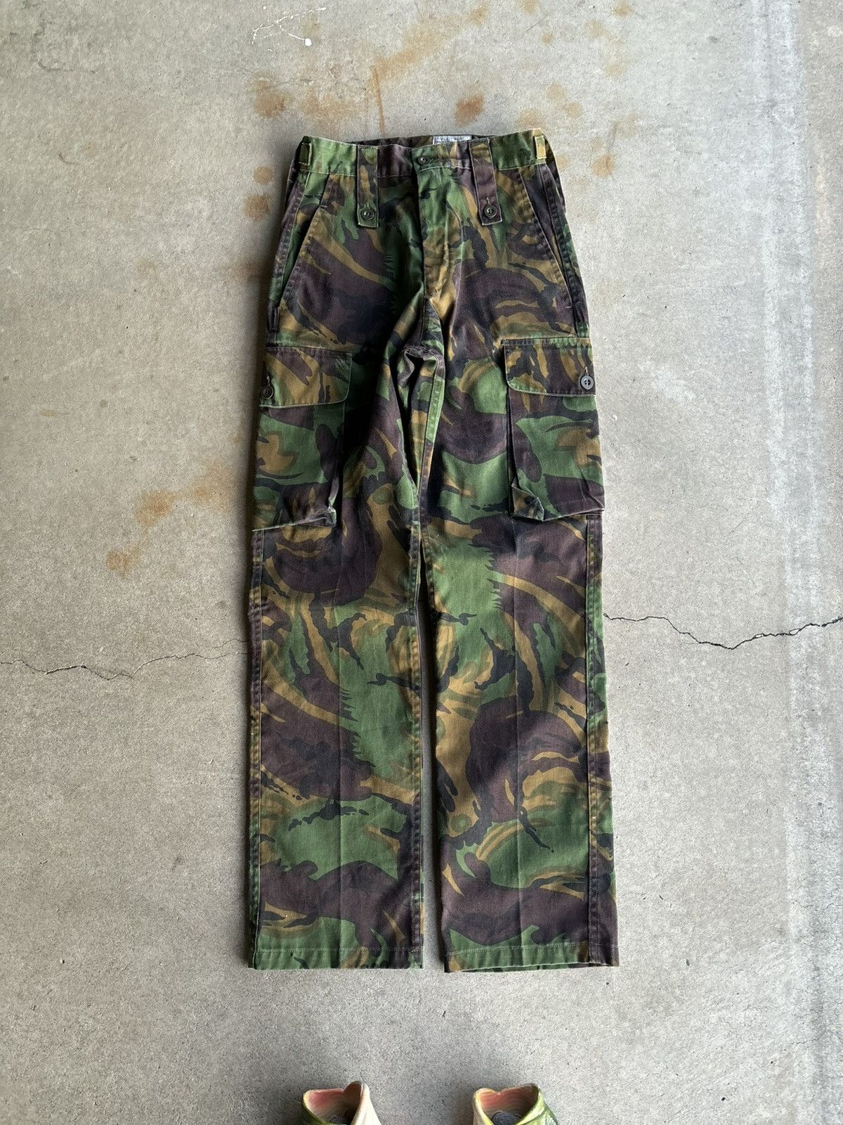 Vintage Crazy Woodland Camo US Military Baggy Wide Leg Cargo Pants Size US 26 / EU 42 - 1 Thumbnail