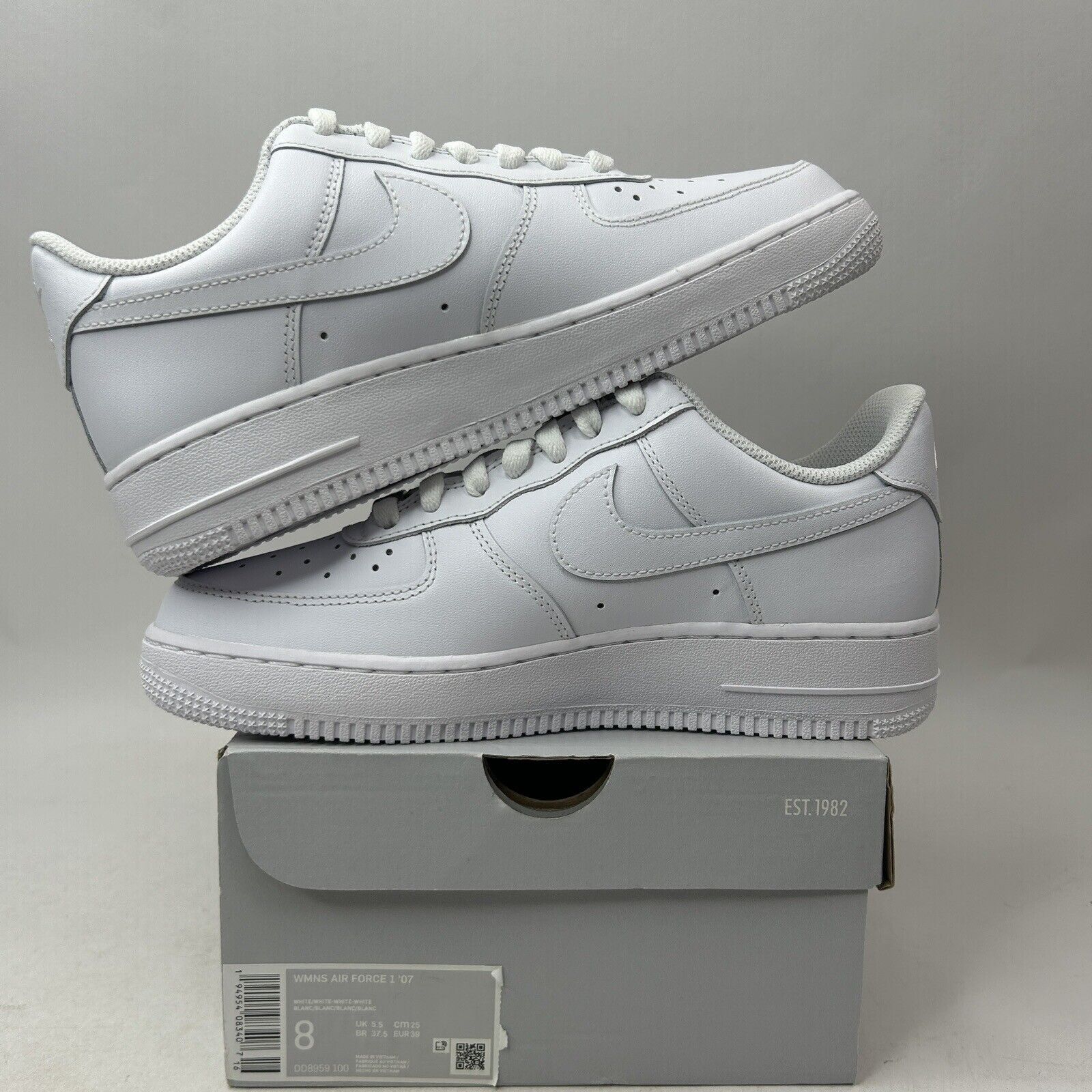 Nike Nike Air Force 1 Low 07’ “Triple White” 2024 Size US 8 / IT 38 - 3 Thumbnail