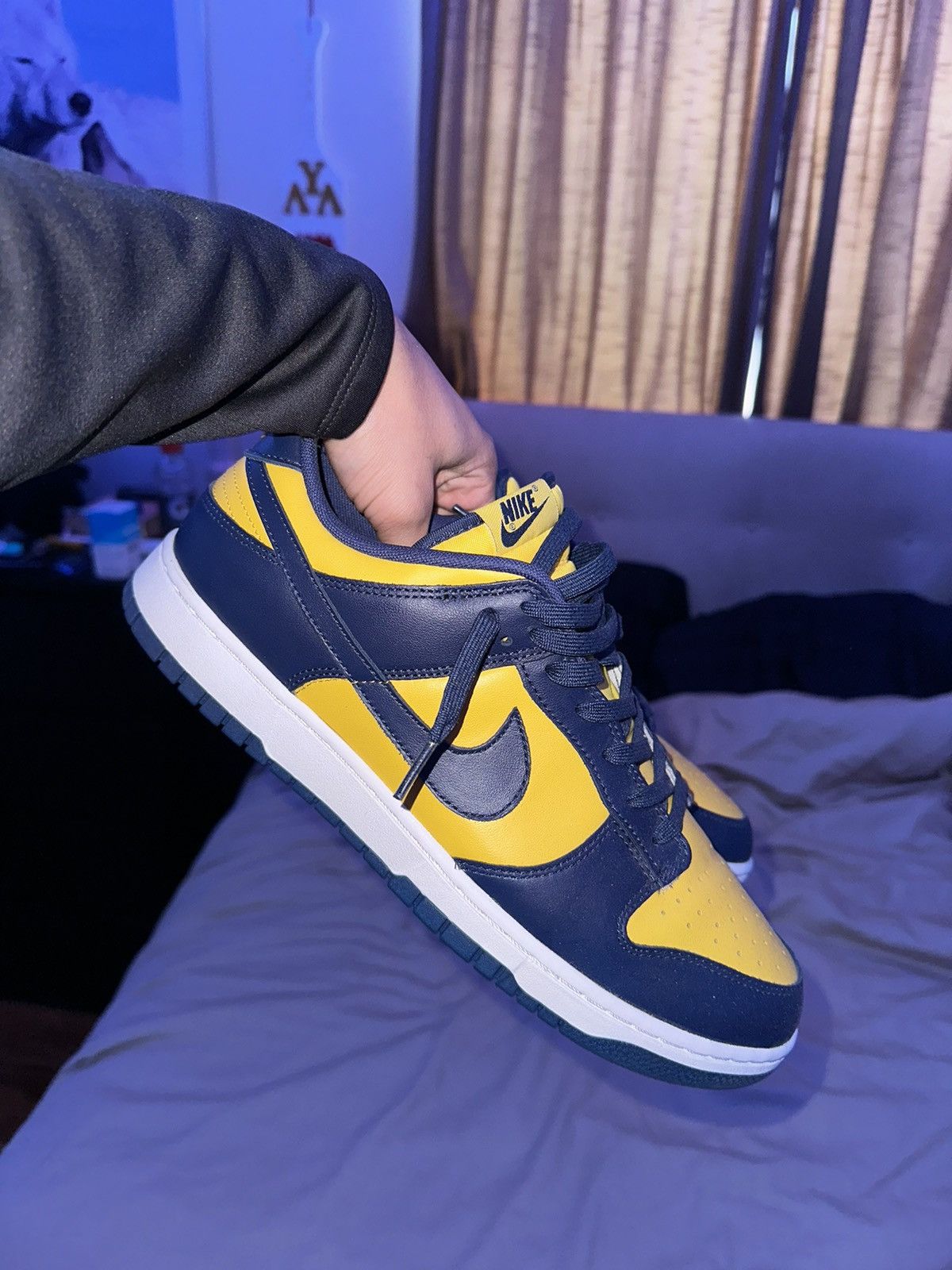 NIKE SB DUNK LOW “MICHIGAN” NATIONAL CHAMPIONS SIZE 12