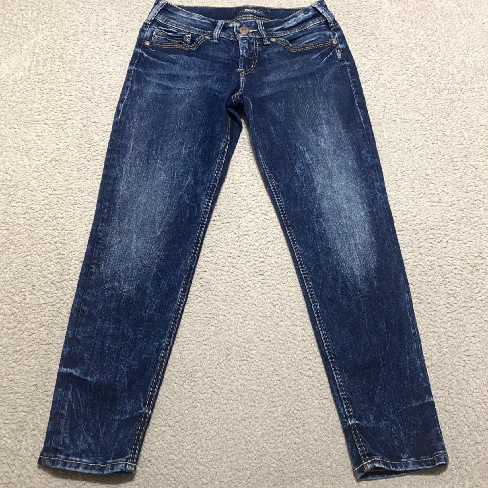 Silver Jeans Co. Silver Jeans Womens sz 28 Blue Denim Dark Wash Low Rise Suki Skinny Crop Size 28" / US 6 / IT 42 - 2 Thumbnail