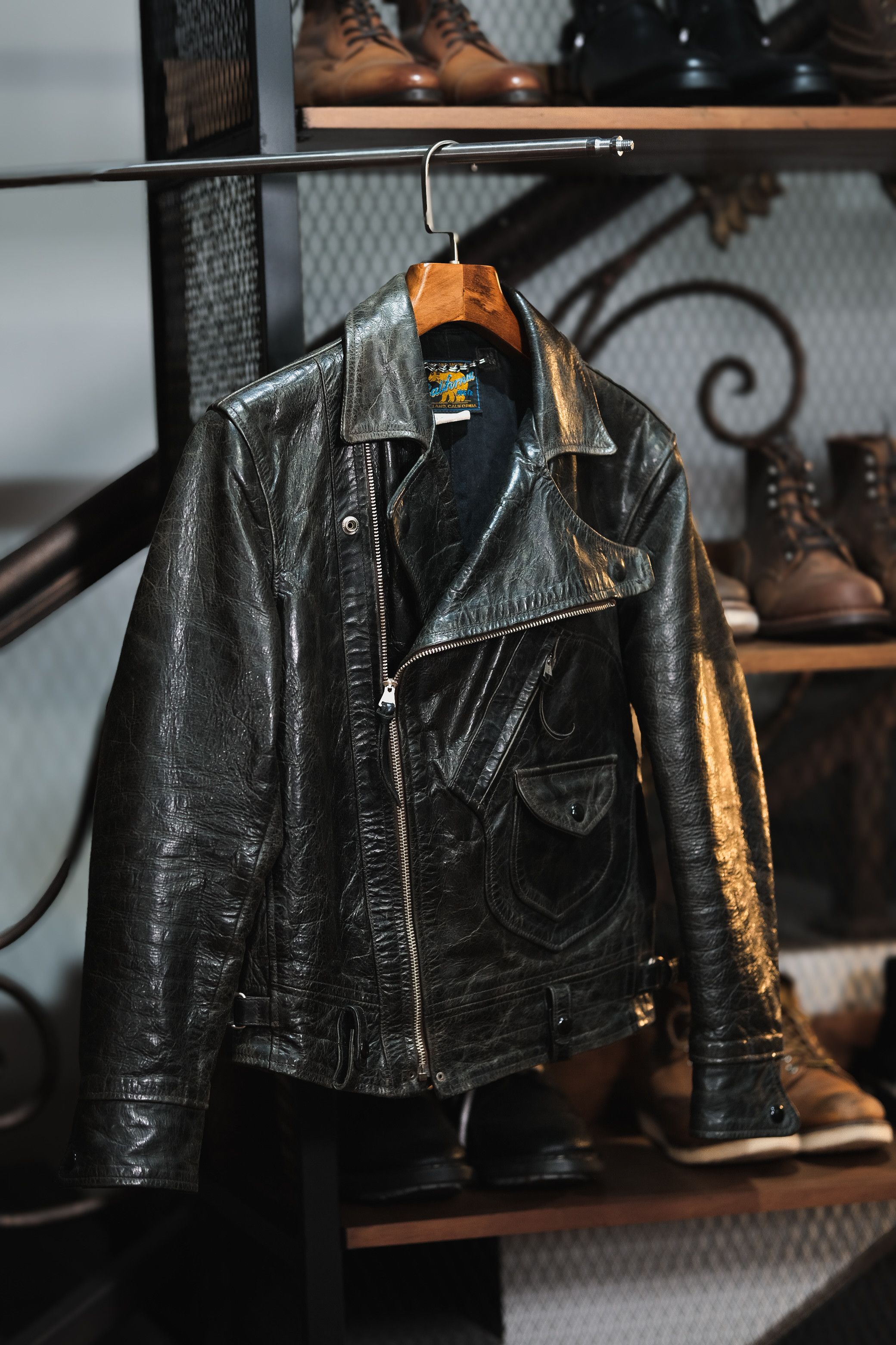 Rainbow Country Rainbow Country 30s Horsehide Single Riders