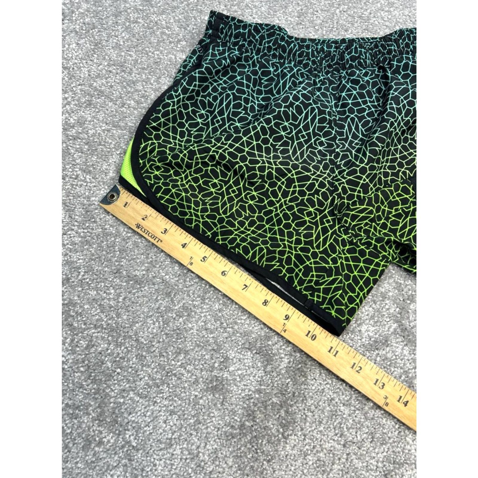 Nike Nike Dri-FIT Tempo Running Shorts Womens XS Multicolor Geometric Print Quick Dry Elastic Waist Brief Liner Athletic Activewear Shorts Size 26" / US 2 / IT 38 - 4 Thumbnail