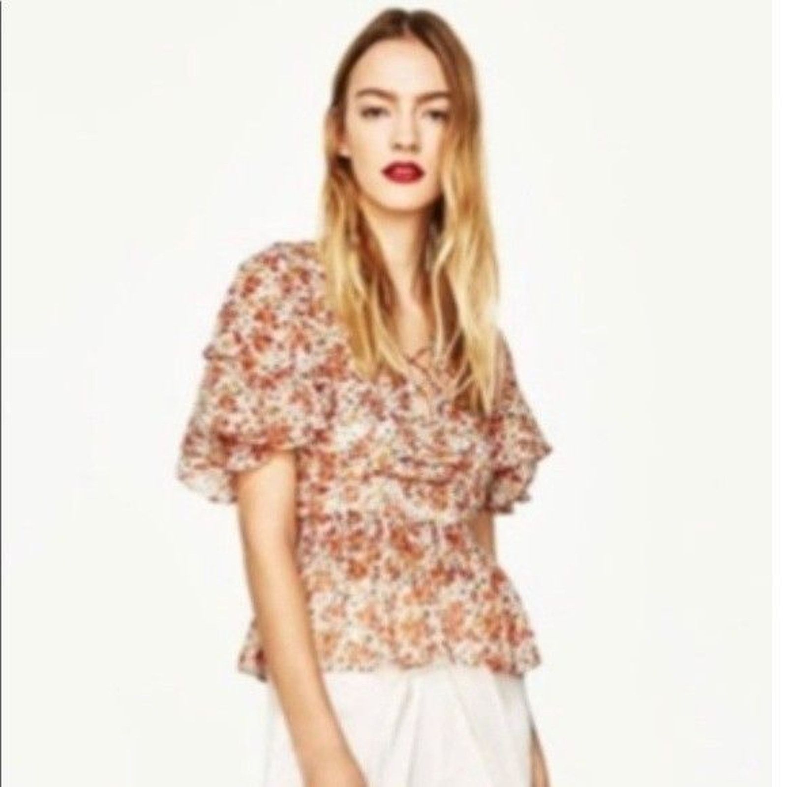 Zara Zara Shirt Women's Small Ditsy Floral Blouse Cottagecore Size S / US 4 / IT 40 - 3 Thumbnail