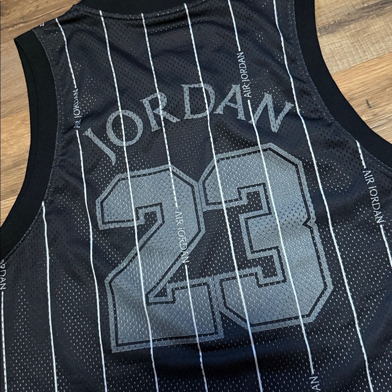 Jordan Brand Jordan Pin Stripe Mesh Tank Top Jersey Shorts Matching Set Size US M / EU 48-50 / 2 - 10 Thumbnail