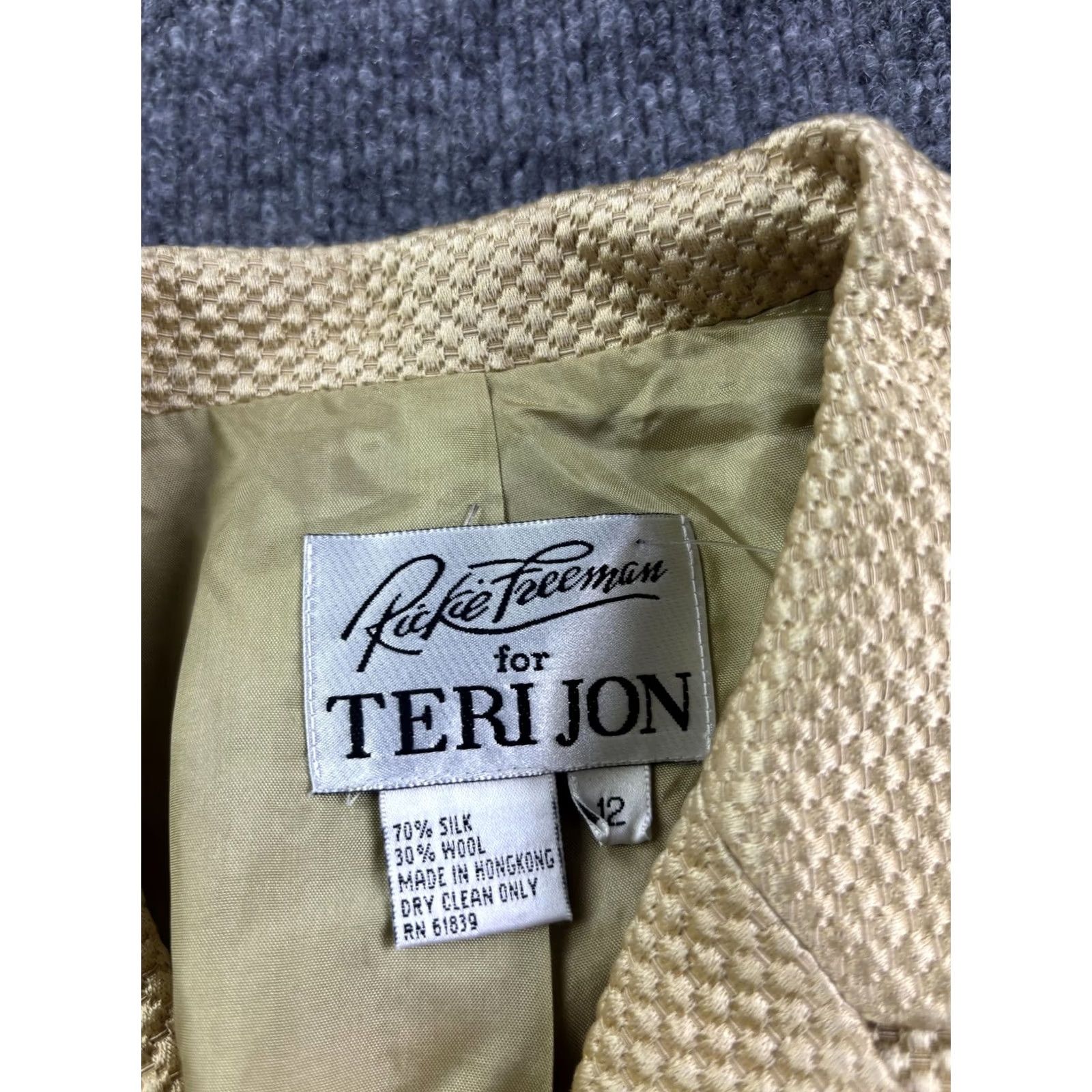 Vintage VINTAGE Rickie Freeman for Teri Jon Skirt Suit Womens 12 Gold Wool Jacquard 2 Piece Lined Size 34" / US 12 / IT 48 - 4 Thumbnail