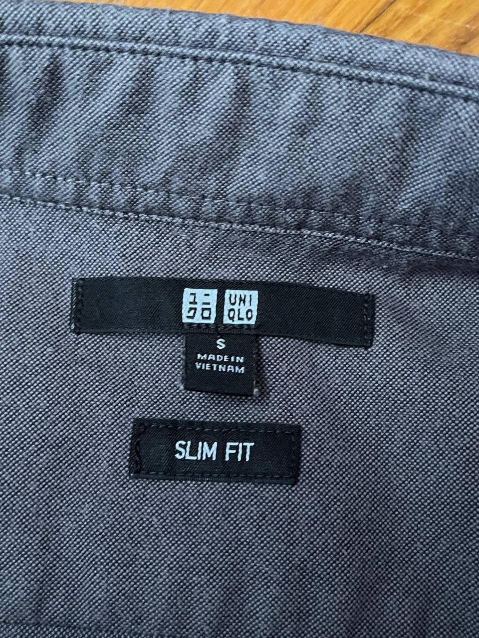 Uniqlo Uniqlo basic gray shirt Size US S / EU 44-46 / 1 - 3 Thumbnail